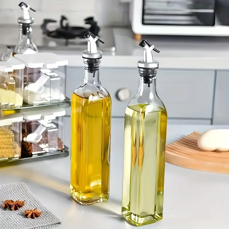 Double pack 8.45-ounce high-quality glass oil vinegar bottle, elegant square design, suitable for olive oil and seasonings - durable, space saving, and easy to carry Kitchen Oil Dispenser Oil Bottles