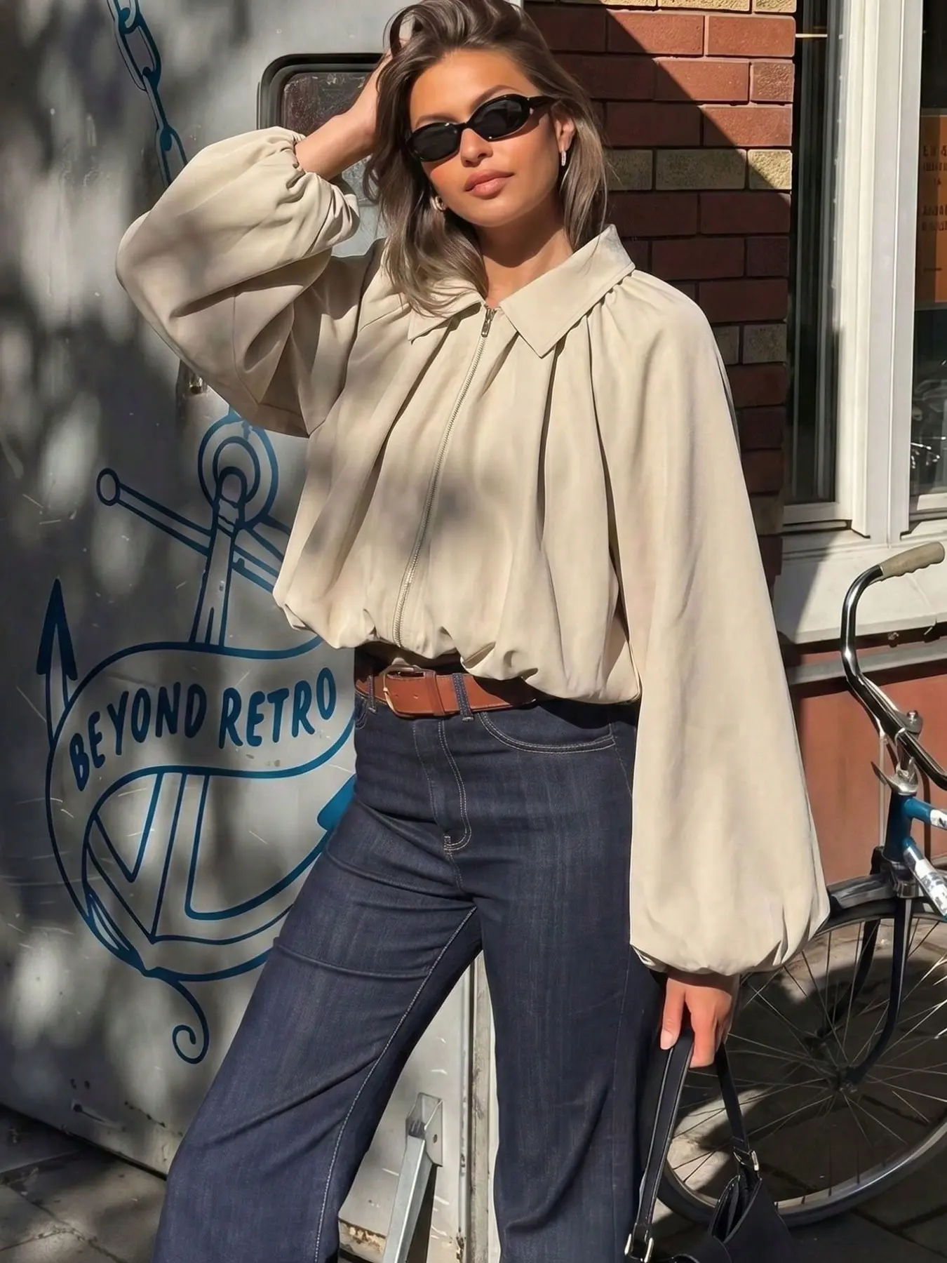 Women's Four-Season Lightweight Satin Bubble Sleeve Casual Short Jacket, Front Zipper High-Waist Trimmed Style, Wrinkle-Resistant, Versatile Daily Wear