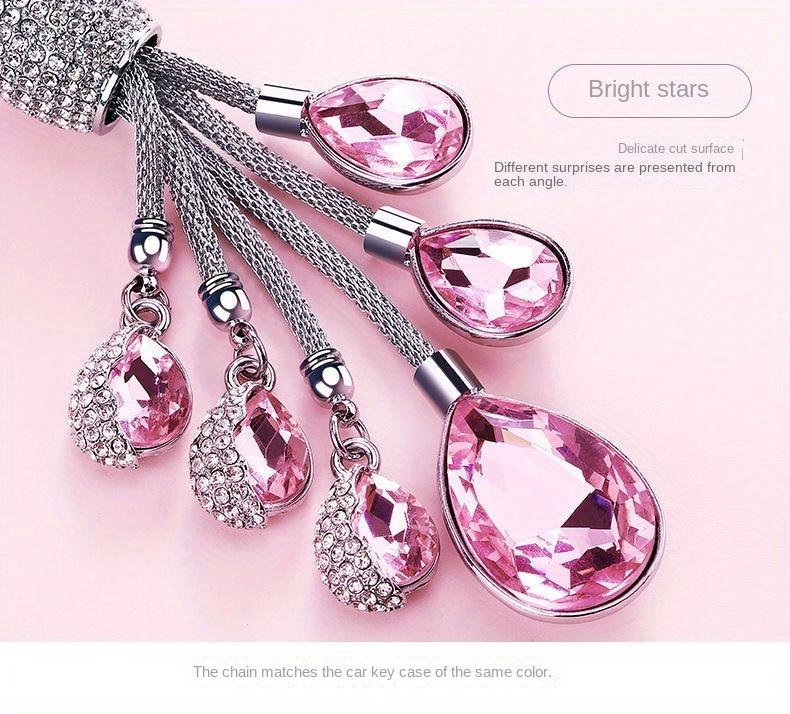 High-End Women's Car Keychain with Horseshoe Buckle, Suitable for BMW and for Mercedes-Benz Key Accessory Cord, Featuring High-Grade Artificial Diamonds