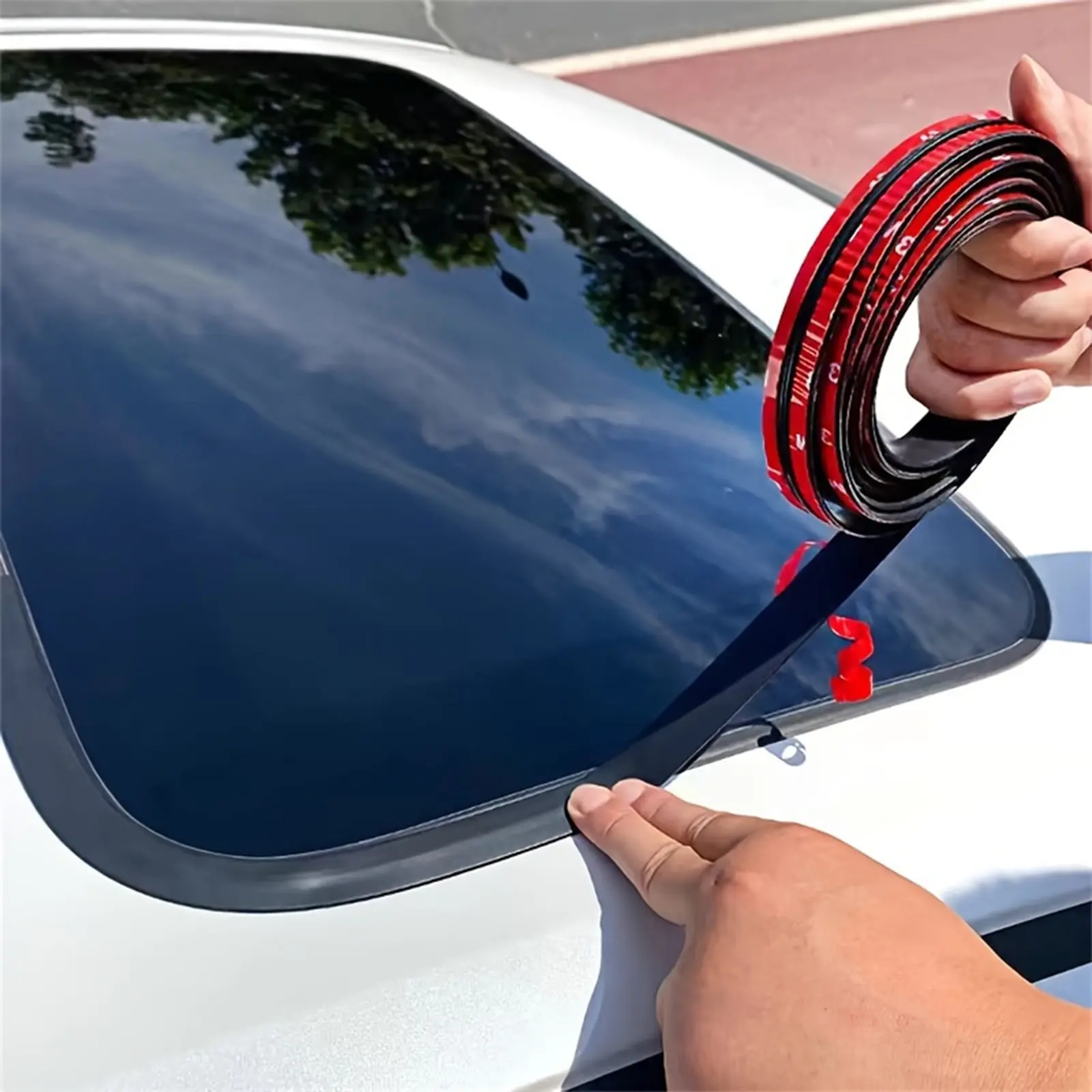 1 Roll of 118in Self-adhesive Automotive Sealing Strips, for T-shaped Front and Rear Windshields, Sunroof Window Gaps, and Roof Waterproofing and Soundproofing Strips, Car Accessory