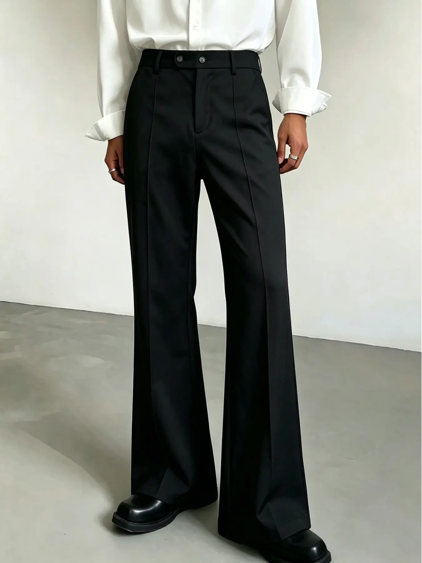 Men's Slim-Fit Micro Flare Casual Pants, Drapey and Structured, Not Tight, Simple and Elegant Men's Commute Wear