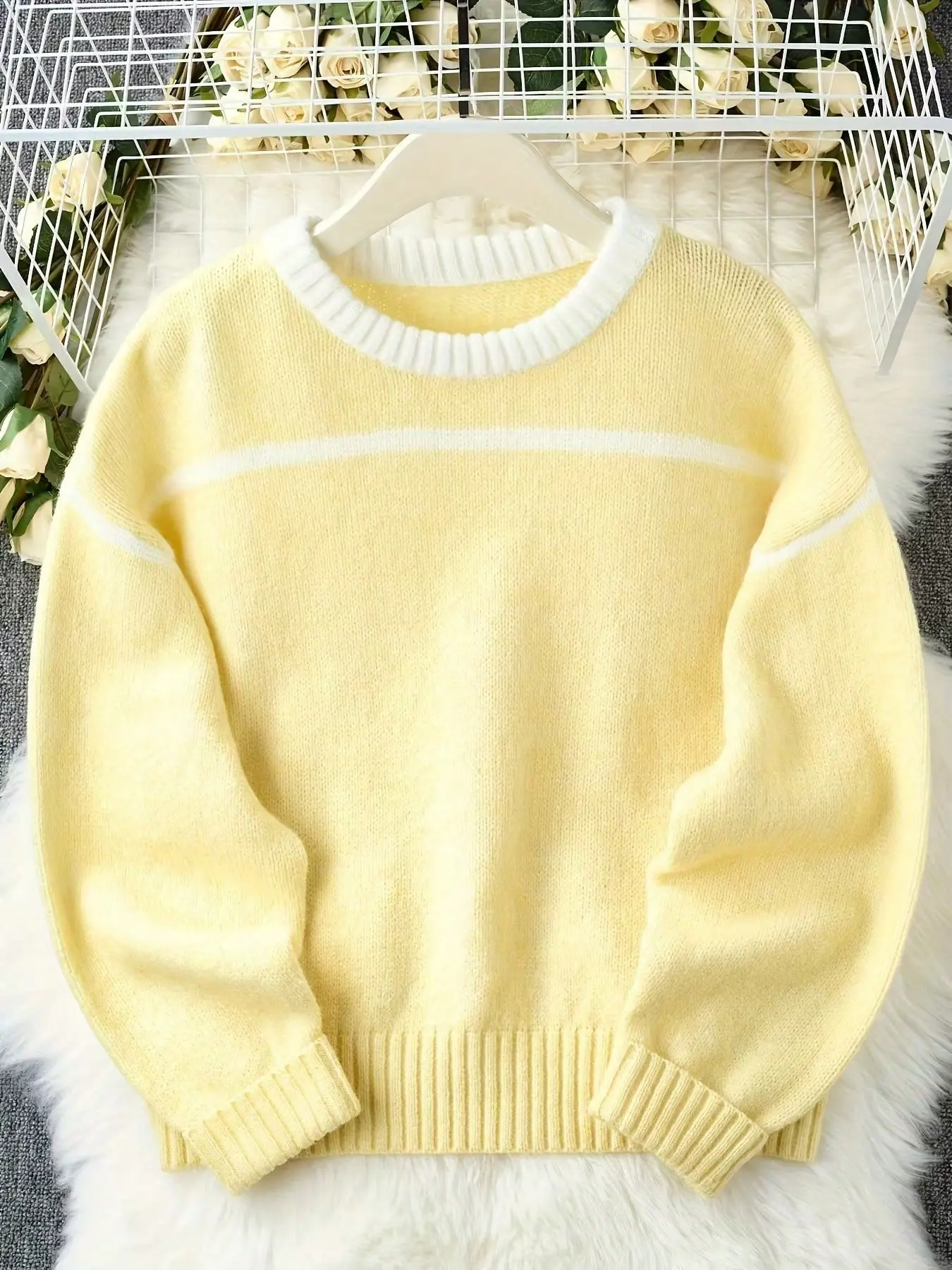 Loose Long Sleeve Knit Sweater Top for Women, Fashionable Pullover for Travel and Commute, Stylish Casual Wear for Daily Use