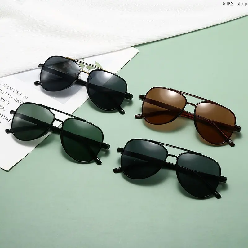 4-Pack Unisex Aviator Sunglasses with Polarized Lens, Classic Outdoor Driving Shades with UV Protection, Aviator Frame, Multi-Pairs, Outdoor Wear