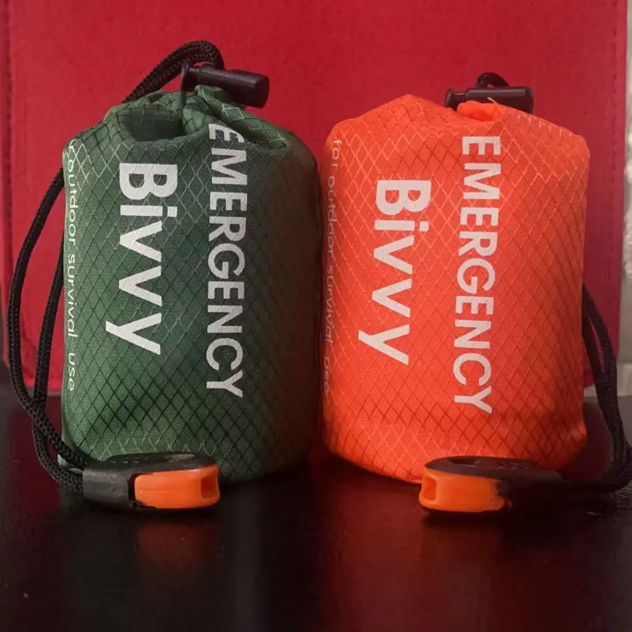 Envelope-Style Emergency Sleeping Bag, Lightweight Portable PE Aluminum Film Thermal Blanket for Camping, Hiking, Car Survival Kits for Drivers, Windproof, Reflective, Mountaineering