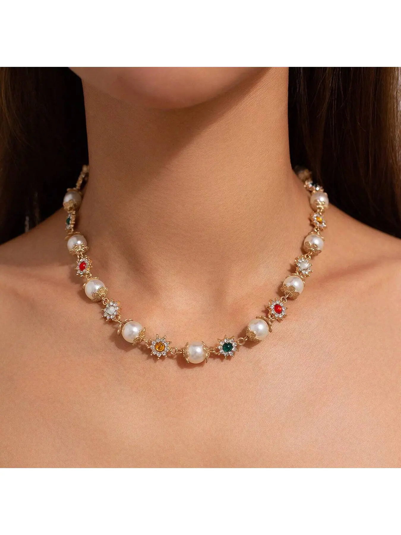 Best-selling hip-hop niche diamond-studded pearl flower spliced necklace, vintage pearl and colored diamond fashion women's collarbone chain