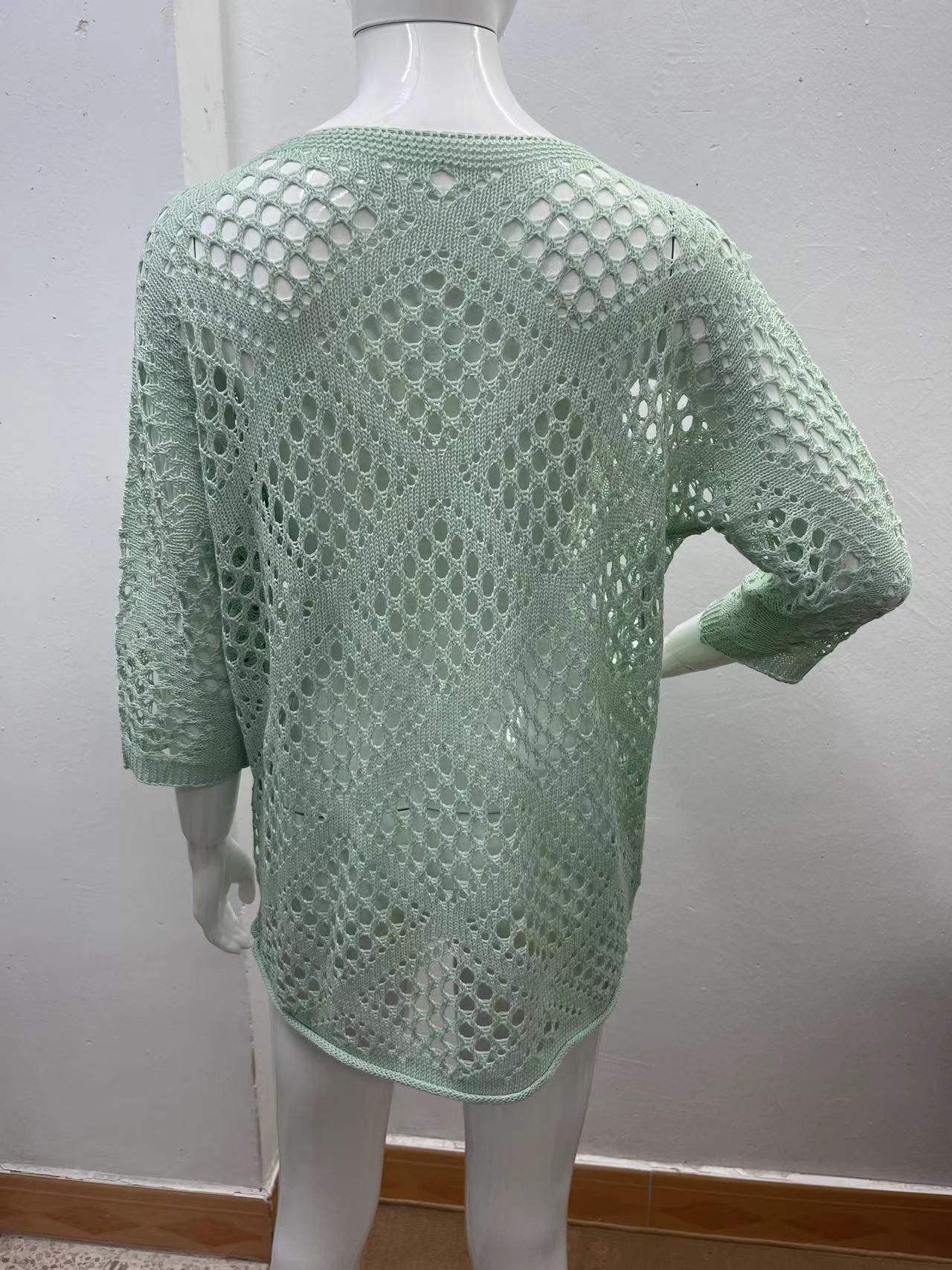 Women's Vintage-Style Knit Sweater, Spring/Summer V-Neck Diamond Pattern Hollow Bat Sleeve Ladies' Sweater Cardigan Knitwear