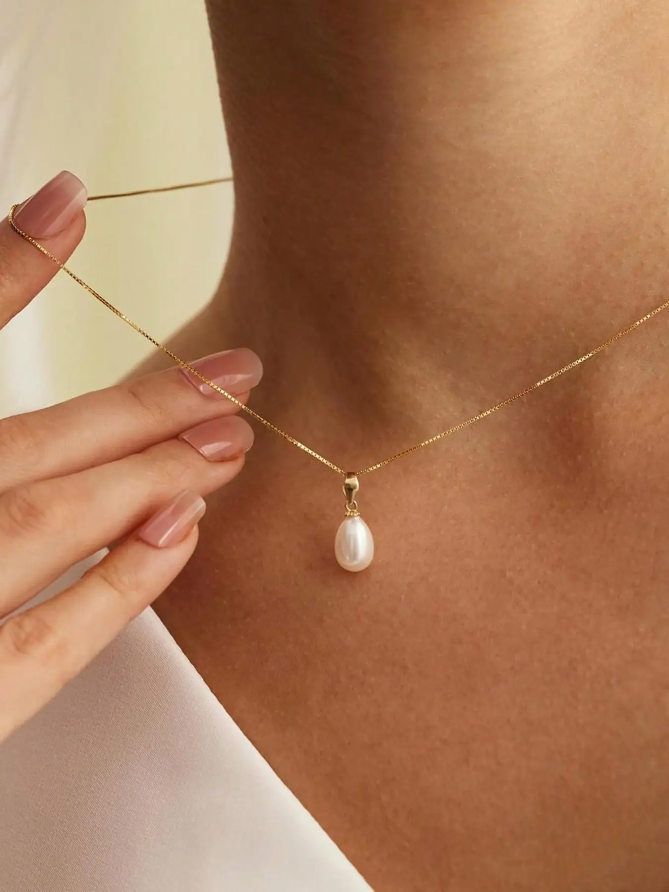 French Elegant Teardrop Pearl Necklace, Chain, Adjustable Length, Perfect for Daily, Travel, Date, Summer