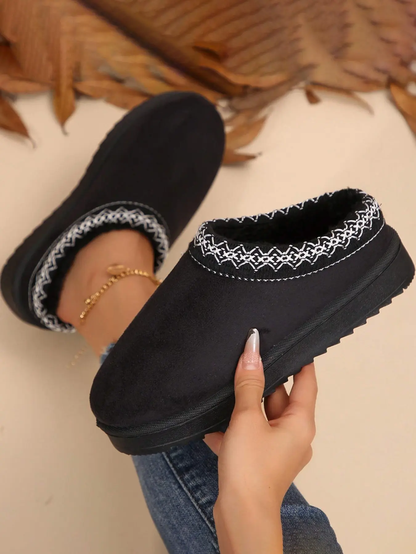 2026 Women’s New Collection: Black, Brown, Khaki, Gray, Ethnic Embroidered Fleece Slippers, Lazy One-Step Cotton Shoes, Black Home Fleece Slippers, Thick-Soled Slip-Resistant Headband Slippers, Warm Winter/Fall Home/Outdoor Dual-Use Slippers.