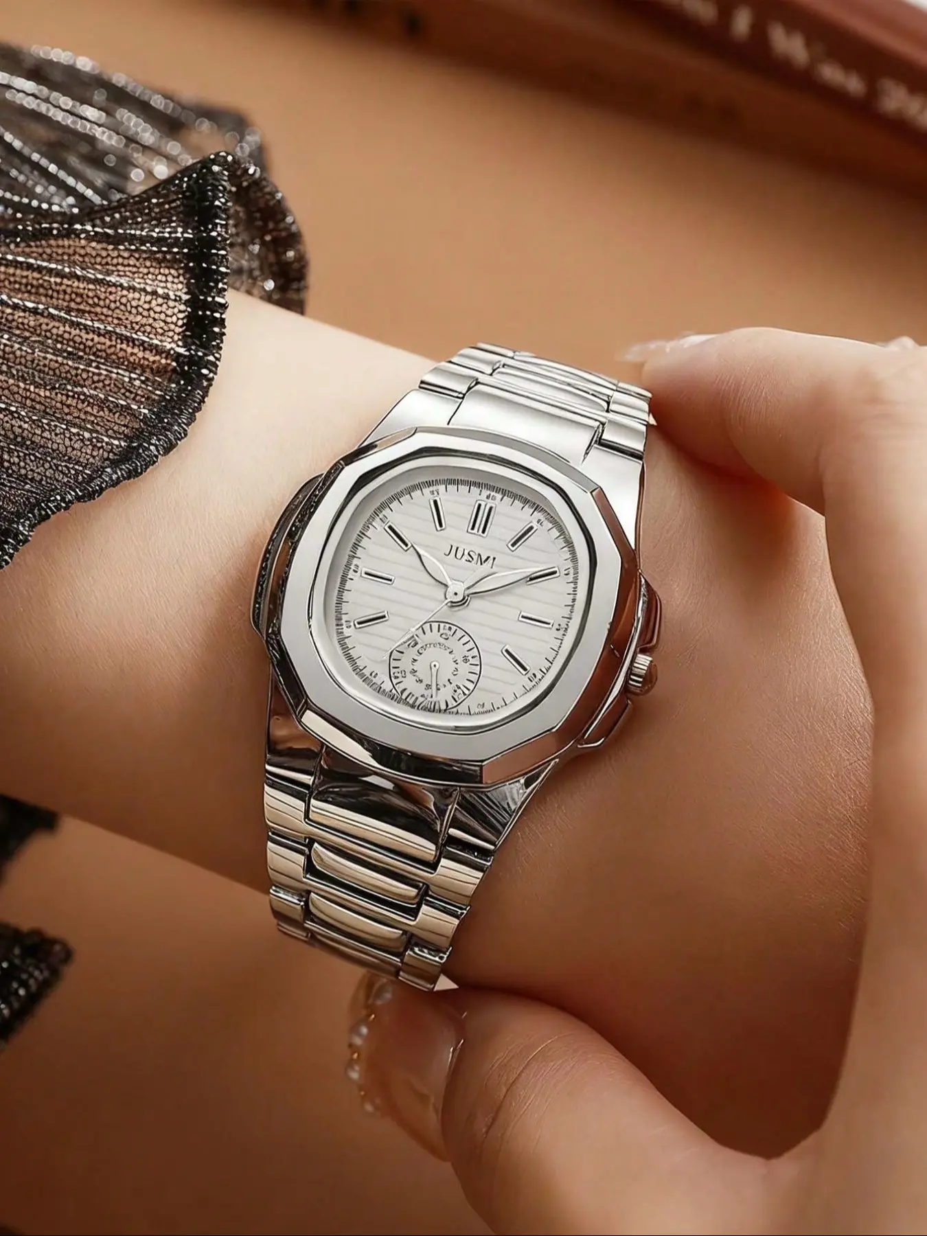 Women's Quartz Watch, Cool Commuter Metal Style, Octagonal Steel Band, Vertical Stripe Dial, Casual All-Season Wear, Solid Pattern, Analog Watches