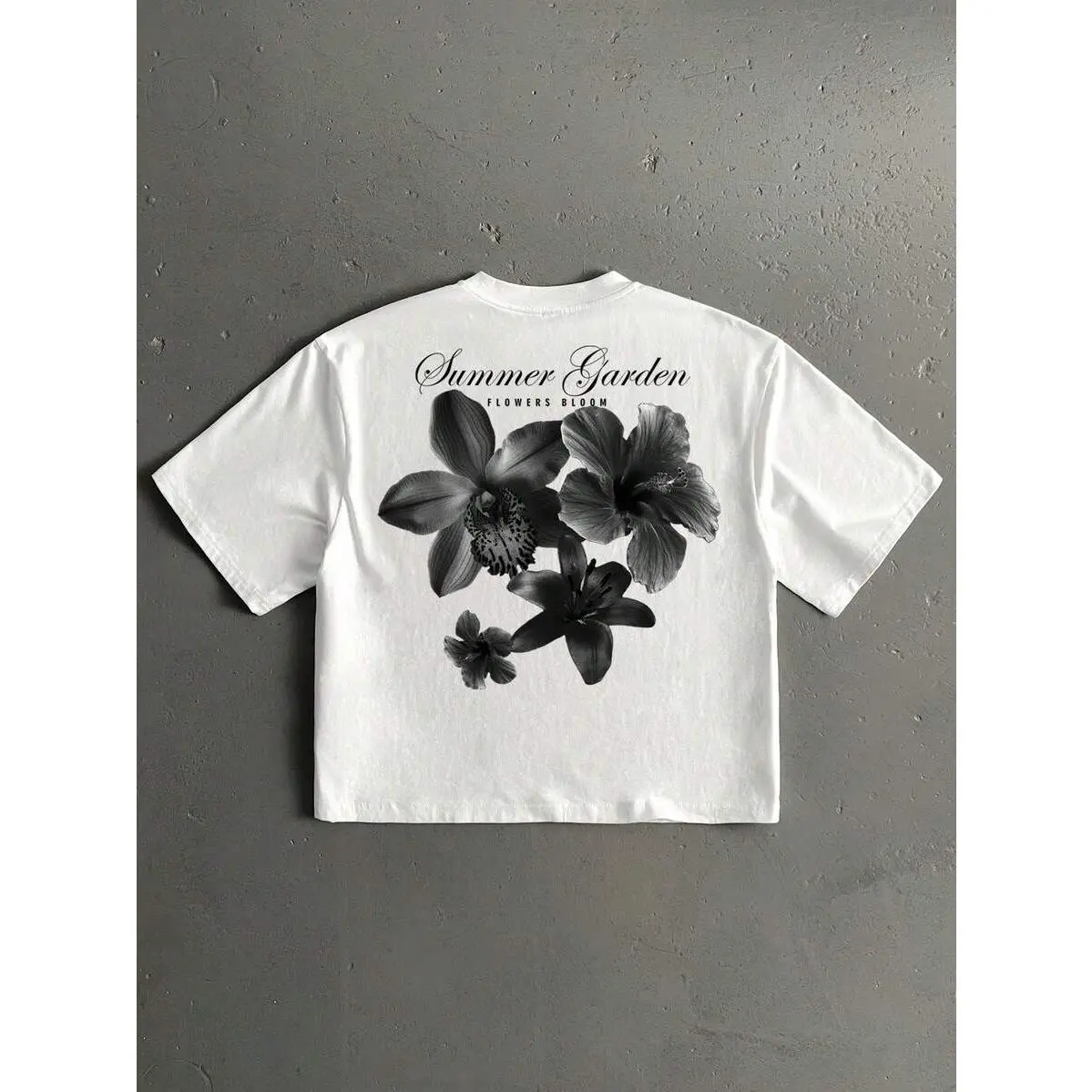 Manfinity LEGND Men's Round Neck Shortsleeve T-Shirt - Ink Floral Handwritten Font Print, Standard Fit, Cropped, Casual Menswear, Black And White, Summer Streetwear, Hem Detail, Quality Fabric, City Break Gift