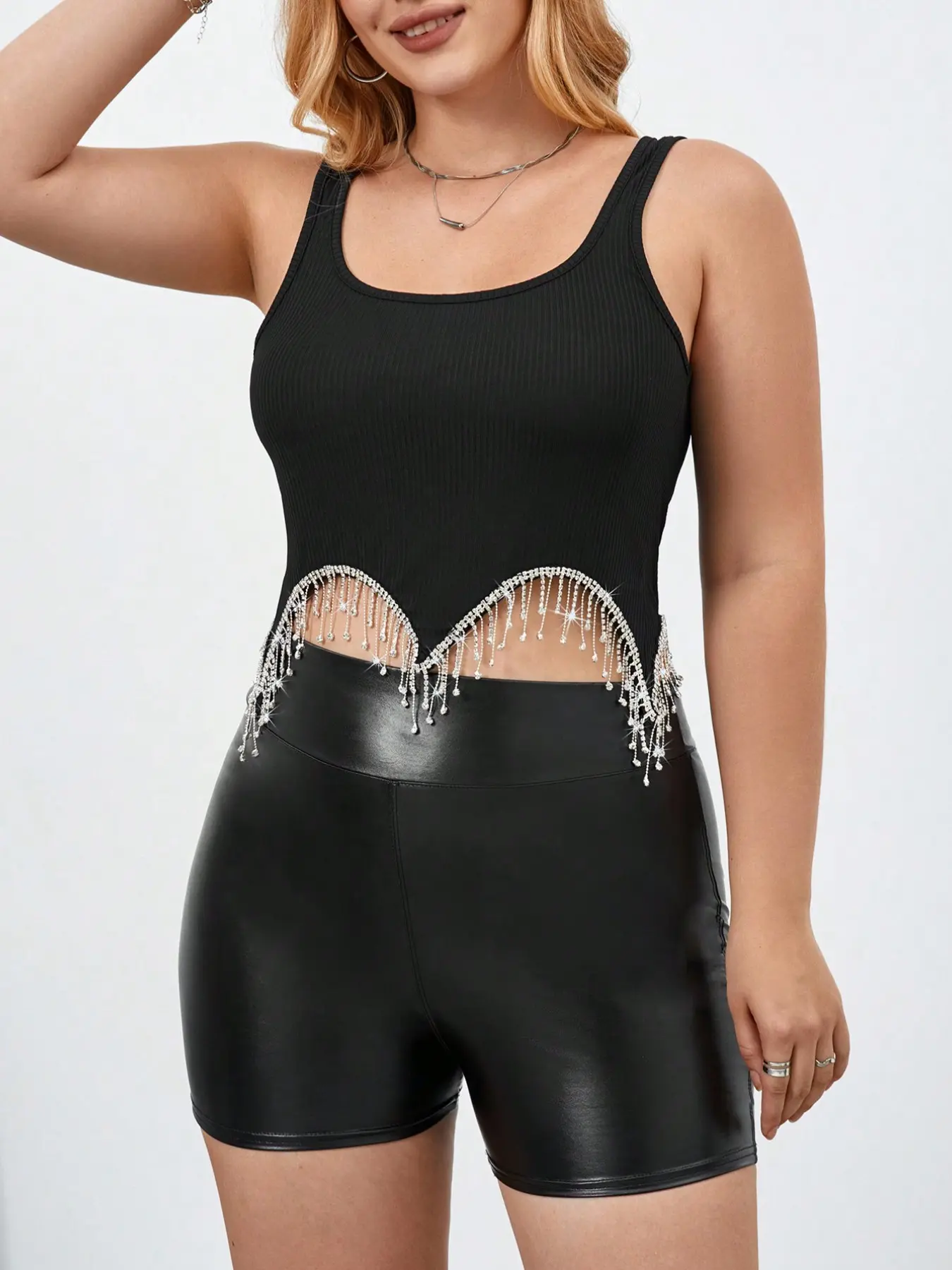 Plus Size Rhinestone Fringe Tank Top Curvy Medium Stretch Ribbed Knit Shirt Country Concert Outfit Night Out Clubwear Baddie Going Out Top Diamante Tassel Hem Thick Girl Fashion Vegas Party Y2K Trend