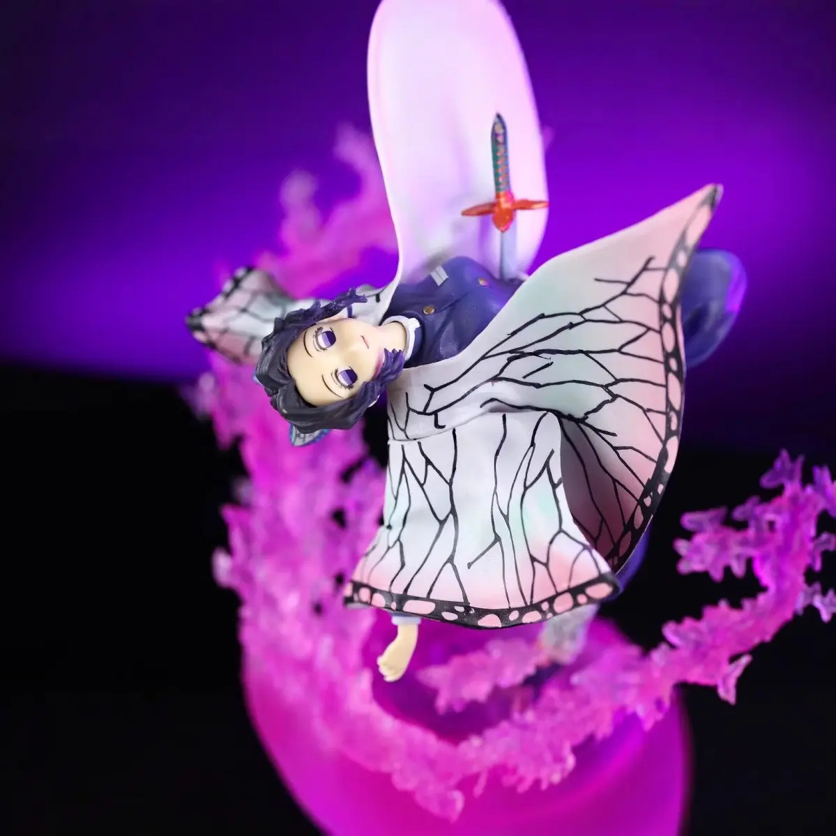 Demon Slayer Insect Hashira Butterfly Shinobu Airborne Battle Figure, Anime Character Statue, 20cm Height, Detailed PVC Material, Perfect for Collectors and Gifts