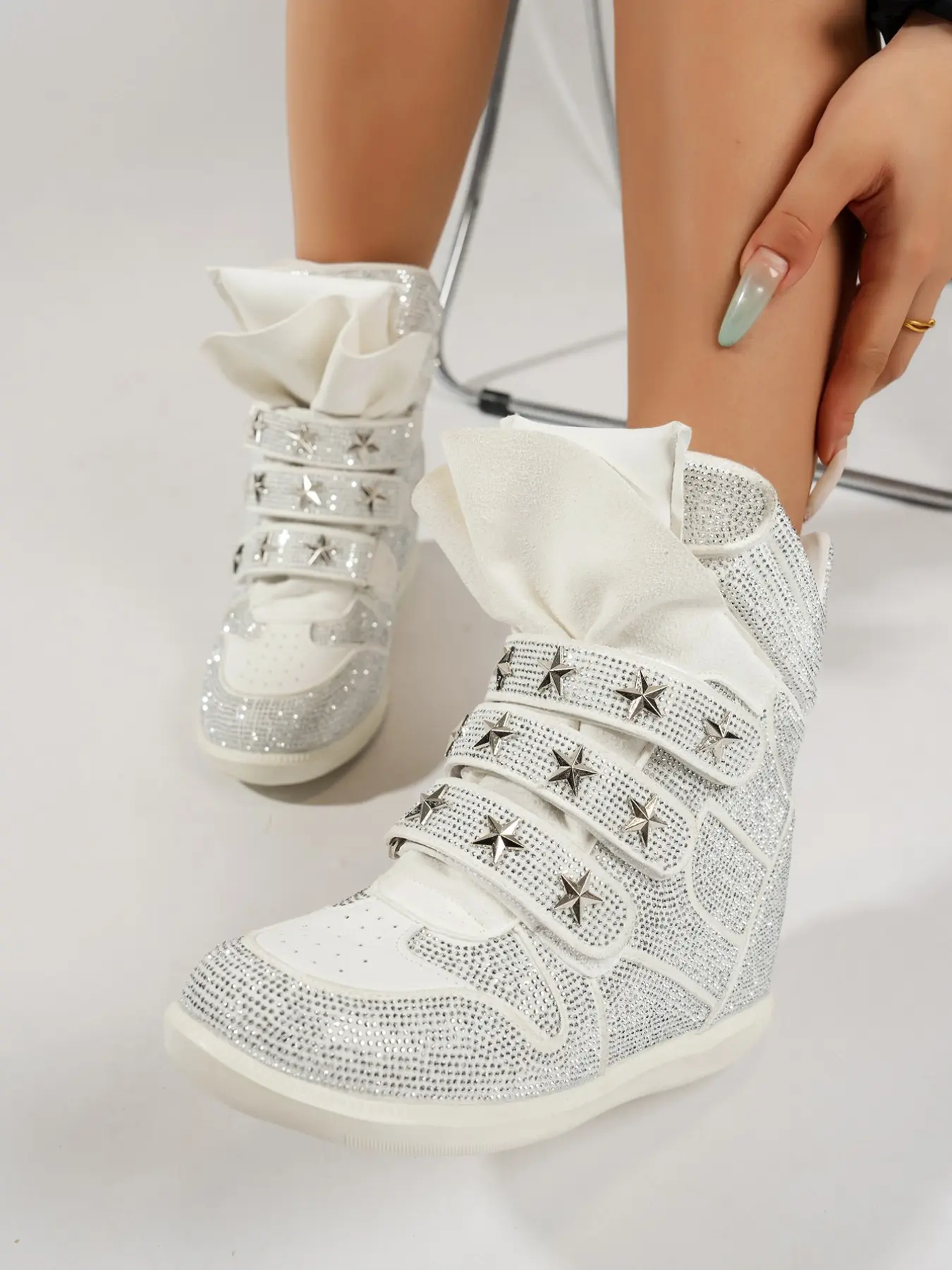 Star Rivet Full Rhinestone Women's High Top Inner Heel Boost Casual Shoes, Invisible Height Increase, Fashionable Slope Heel, Magic Tape Closure