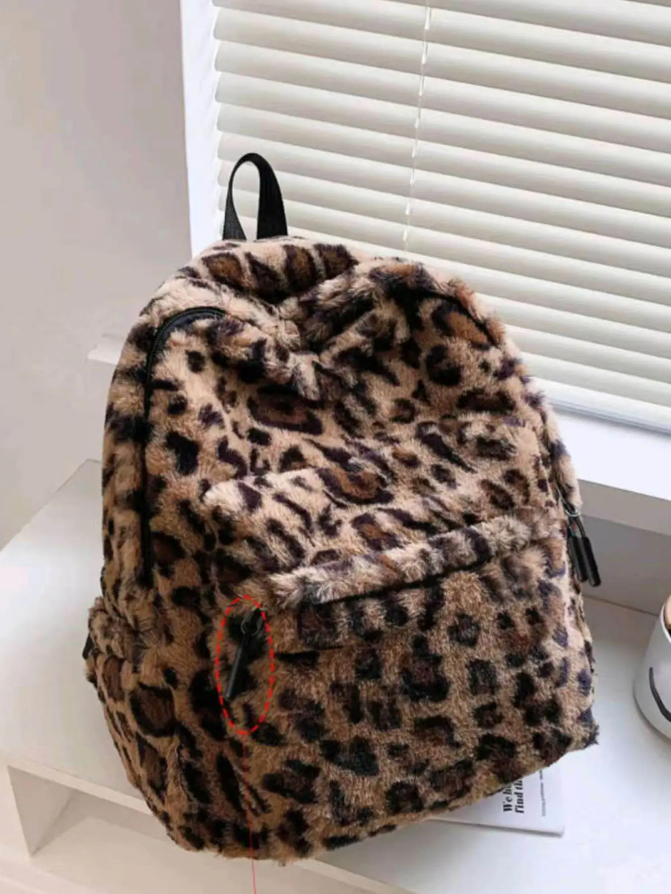 Fluffy Casual Leopard Pattern Zip Backpack,Leopard Pattern Plush Backpack,Casual ZipperBackpack for Women & Men, Fashionable Backpackfor Daily Use