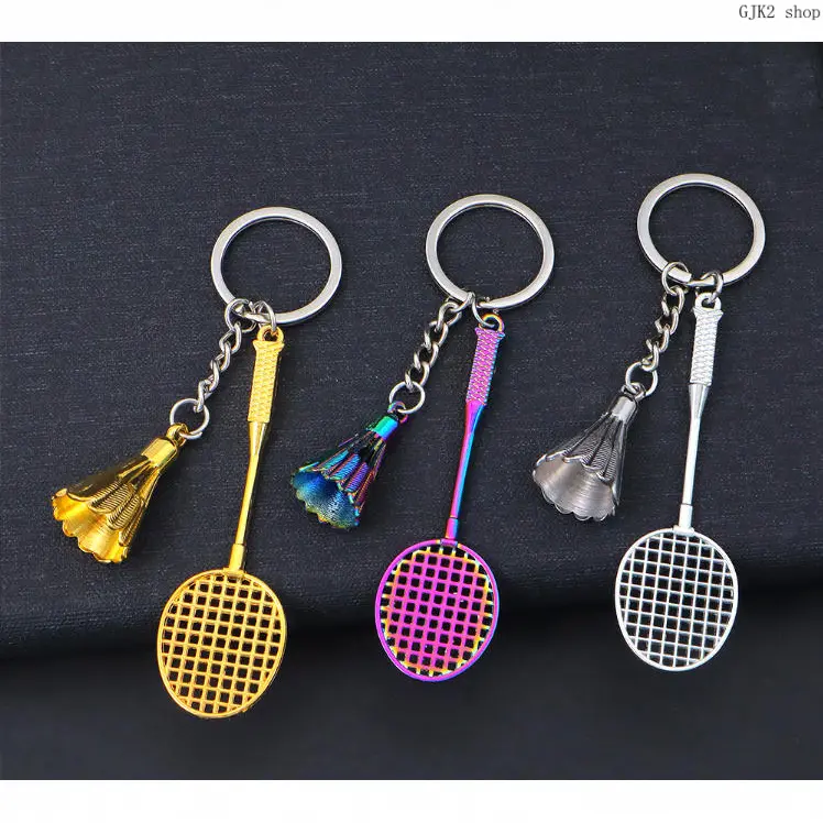 Vintage Bronze Badminton Racket Keychain, Creative Sports Metal Key Ring with Shuttlecock Charm, Fashion Bag Pendant Gift for Sports Lovers
