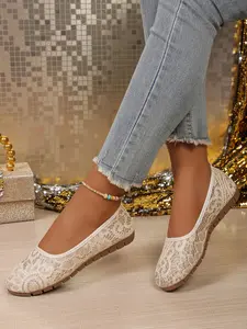 Comfortable Slip-On Flat Shoes for Women, Ideal Wedding Shoes, Fashionable Elegant Eid Shoes for Festival Occasions