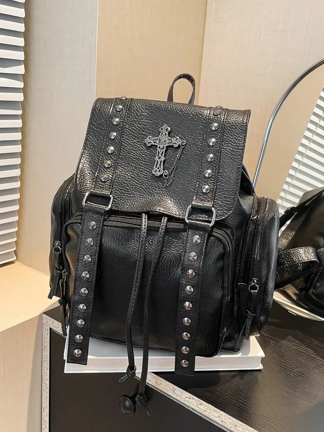 Y2K Punk Retro PU Leather Large Capacity Backpack Student School Bag, Travel Bag for Women, Casual Drawstring Design, Suitable for All Seasons Use