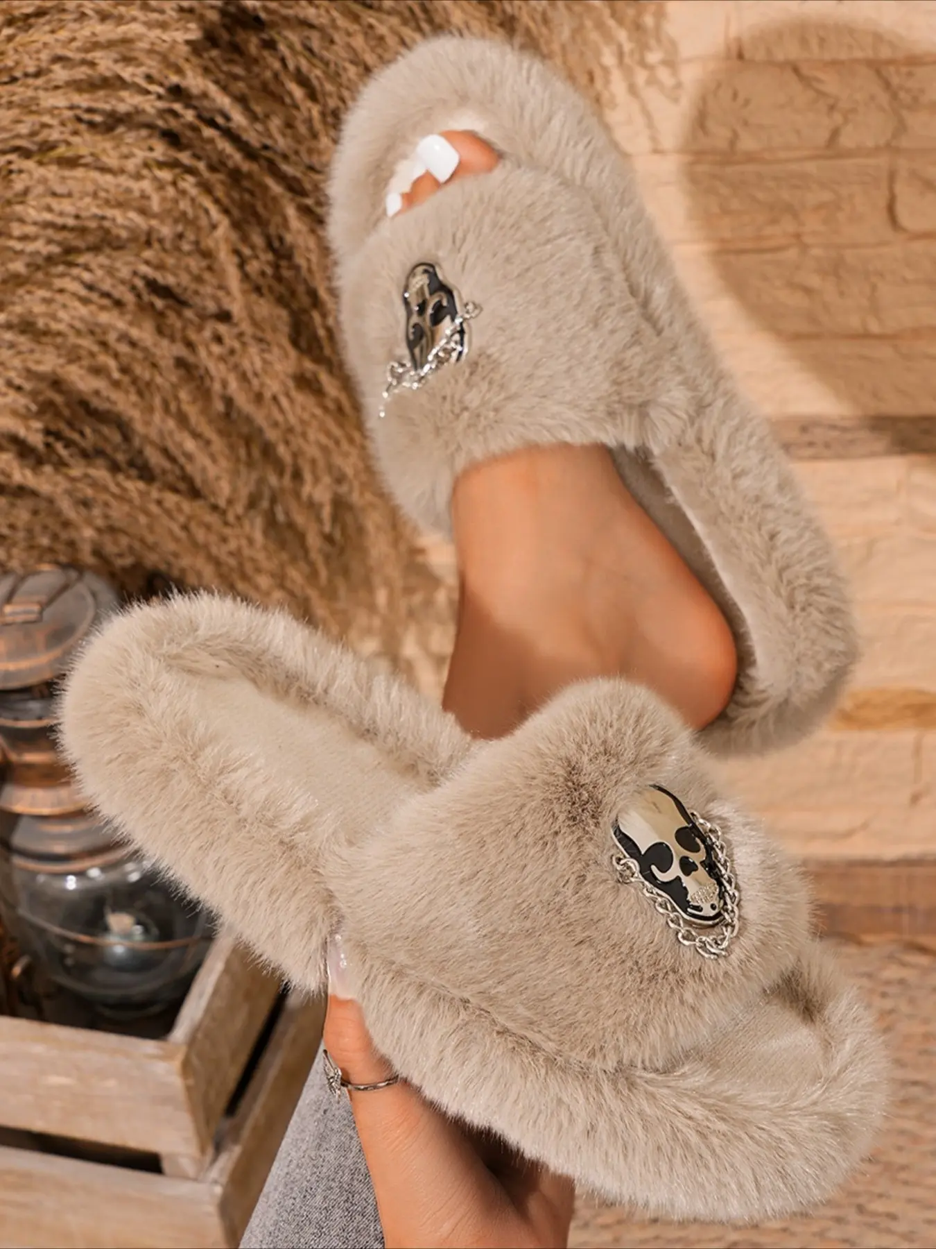 Trendy fuzzy slide slippers with skull metal badge thick plush sole multi-color cool street style warm women slippers for autumn and winter Casual Slippers