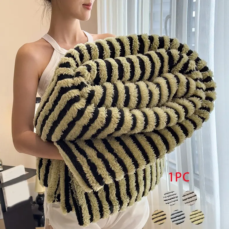 New Striped Plush Blanket, Soft and Comfortable, Skin-Friendly, All-Season Use, Ideal for Bedroom, Living Room, Office, Nap, Sofa Cover