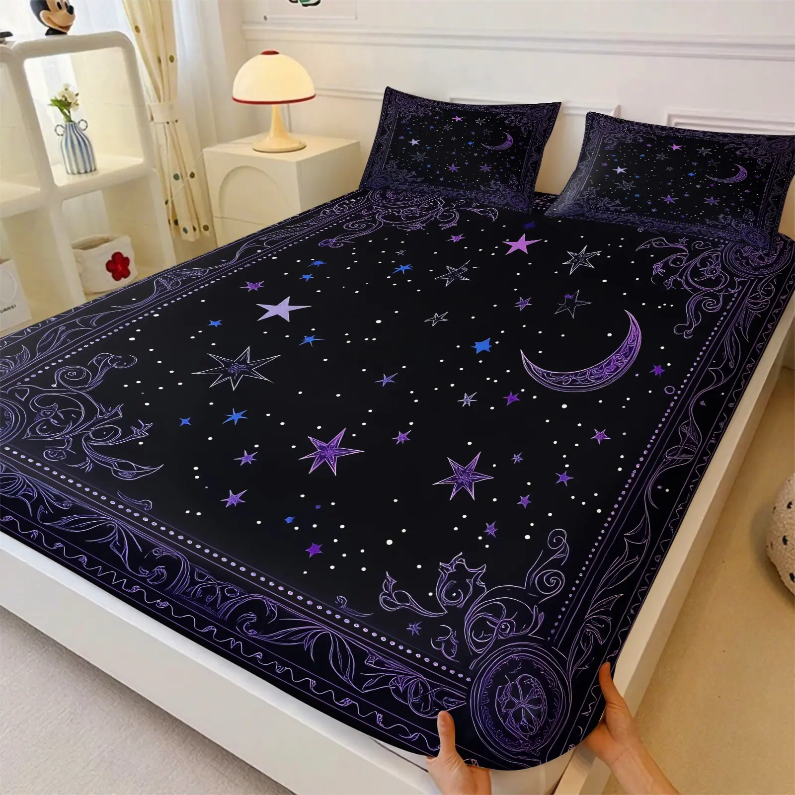 Mystical Purple Moon & Star Fitted Sheet Set 3 Piece, Decorative Bedding Set, Soft Breathable Gothic Night Sky Bedding, 1 Fitted Sheet + 2 Pillowcases, Deep Pocket Design, Witchy Gift Bed Cover for Bedroom, Dorm & Guest Room, Twin/Full/Queen Size