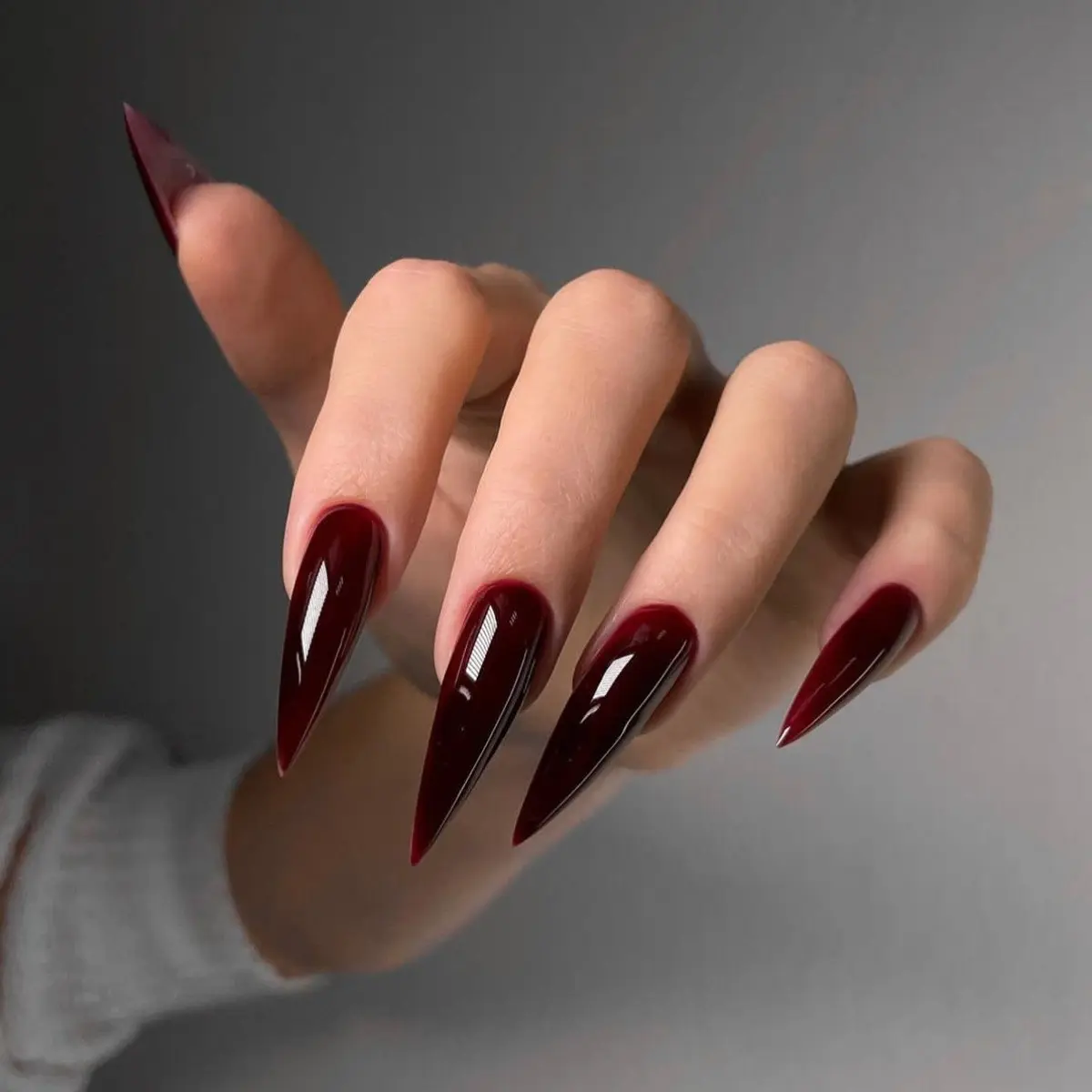 24pcs Extra Long Stiletto Press on Nails, Glossy Burgundy Wine Fake Nails, Y2K Gothic Style Party Nails, Perfect for Parties and Weddings