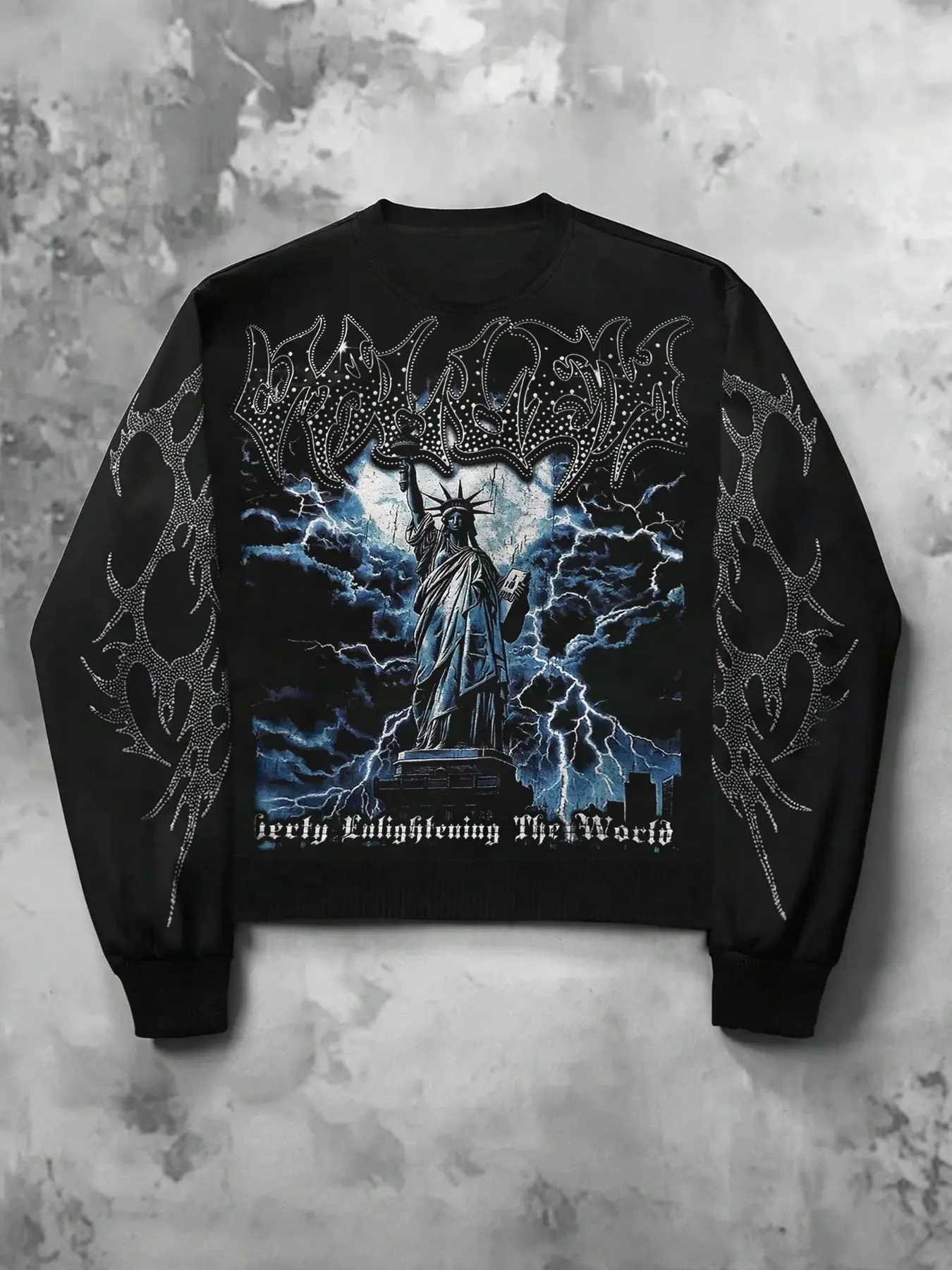 Dark Street Style Round Neck Sweatshirt, Liberty Statue Theme, Lightning Background, Gothic Font, Rhinestone Thorn Design, Loose Fit