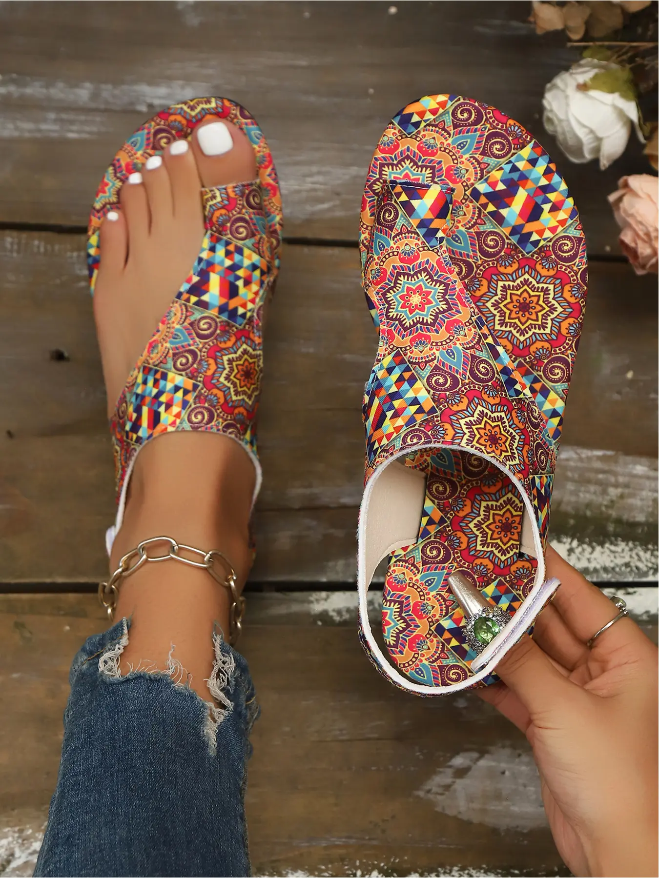 Summer women's new ethnic-style patterned hollow-out thong beach sandals with bohemian style back strap and Velcro closure, suitable for vacation and seaside beach settings, Bohemian Trending Sandals
