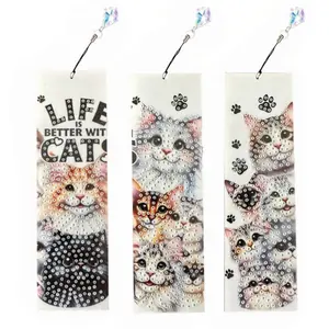 3-piece set of diamond painting art bookmarks - Cute cat patterns, 5D irregular diamond painting bookmarks and pendants, DIY handmade home and office supplies reading bookmarks, Acrylics Craft Decor