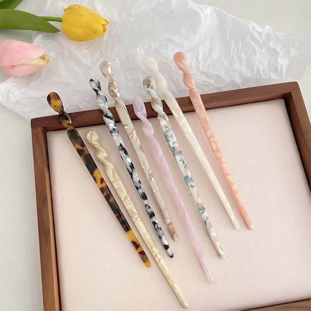 8PCS Acetate Hair Sticks for Women, Vintage Twisted Bun Holders in Marble & Tortoiseshell Patterns for Everyday & Date Night Looks, Lightweight, No-Slip Hold, 8Pcs Random, Daily