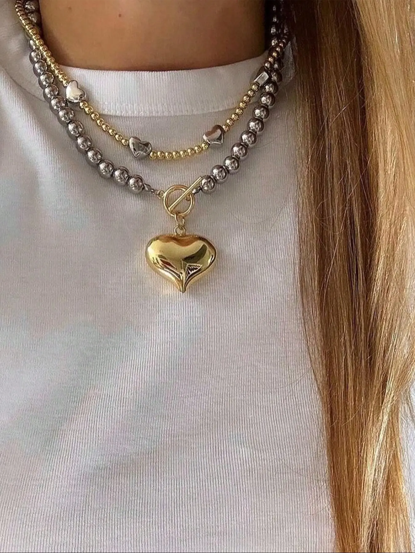 Two fashionable and exaggerated spherical design necklaces, with stainless steel heart-shaped pendants. Ideal gifts for Valentine's Day and Mother's Day, and a perfect choice for giving to your mother, Heart Necklace Set