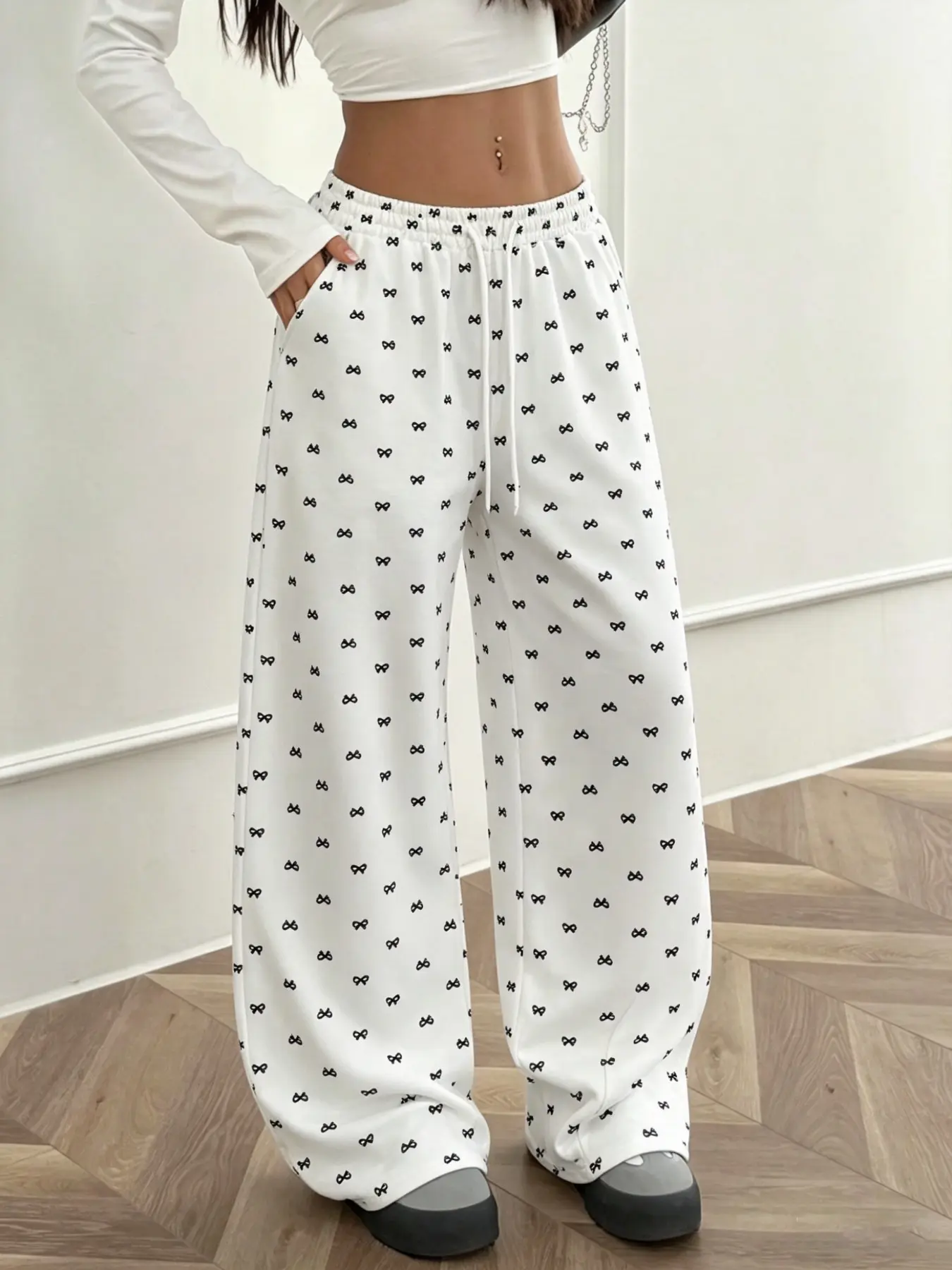 Women's Y2K Coquette Bow Print Oversized Wide Leg Pants | Drawstring Waist Adjustable Baggy Sweatpants | Soft Girl Streetwear Casual Loose Trousers | Cute Loungewear Going Out Bottoms