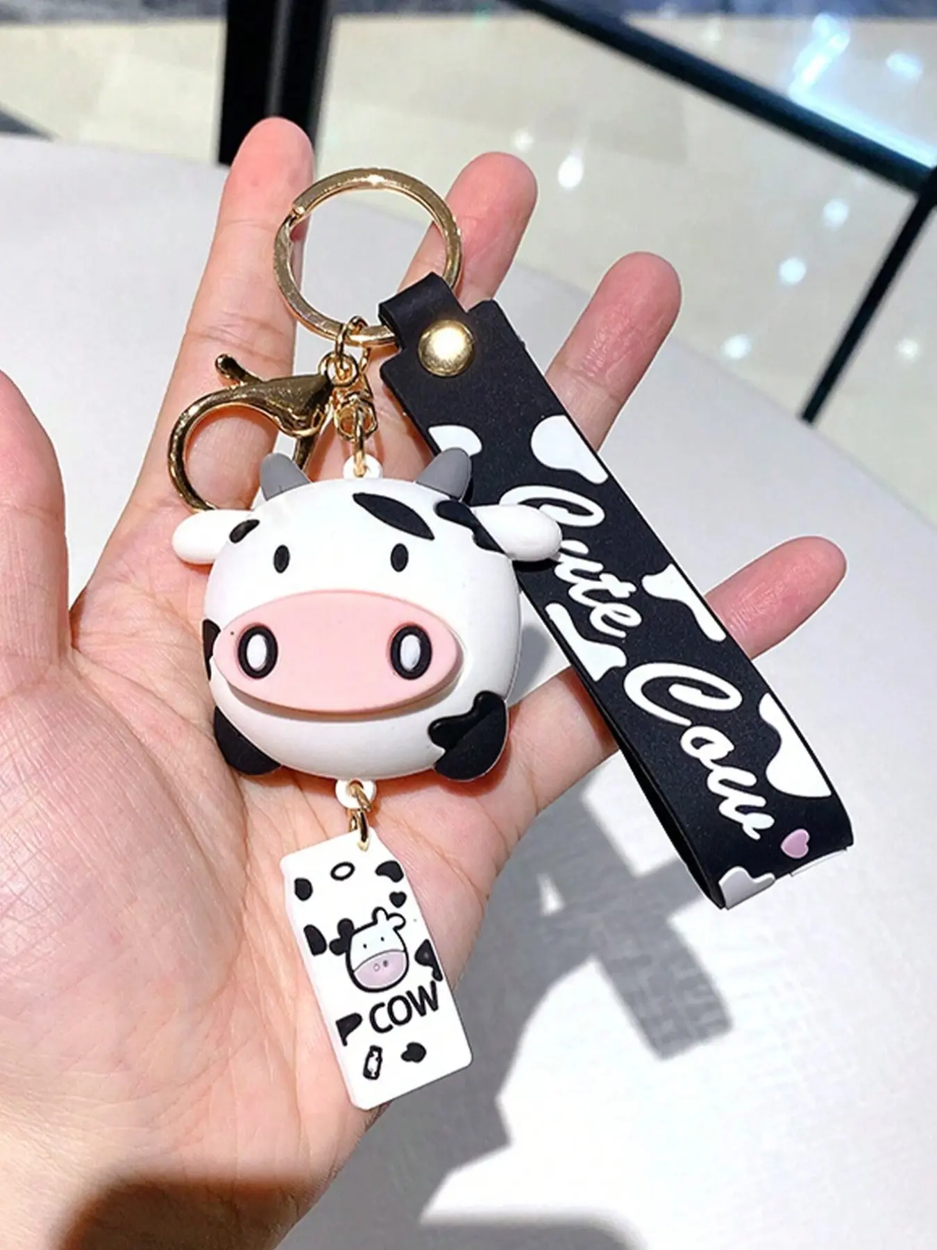 Cute Cow Animal Keychain, Unisex Teenager Cartoon Smile Pendant, Cow Pattern, Car Key Backpack Zipper Accessory, Gift Idea