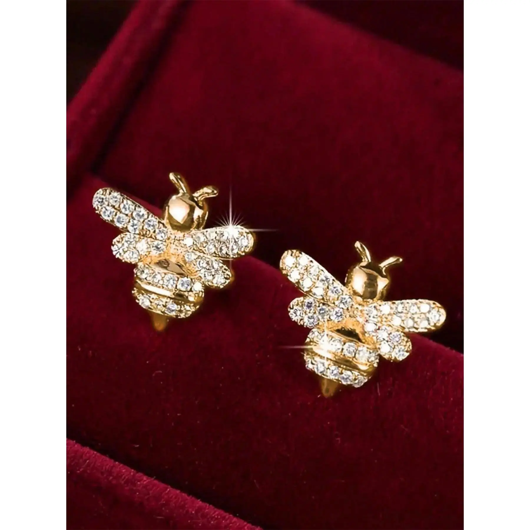 Gold Bee Earrings for Women, Honey Bee Stud Earrings, Sparkling Cubic Zirconia Animal Jewelry, Cute Nature Inspired Studs, Trendy Everyday Earrings, Minimalist Fashion Jewelry Gift for Her