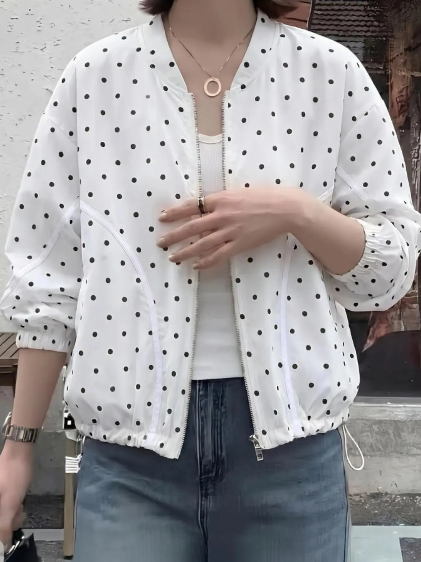 Versatile Casual Zipper Jacket for Women, Lightweight Breathable Fashion Outerwear, Drawstring Hoodie Top, Perfect for Daily Wear