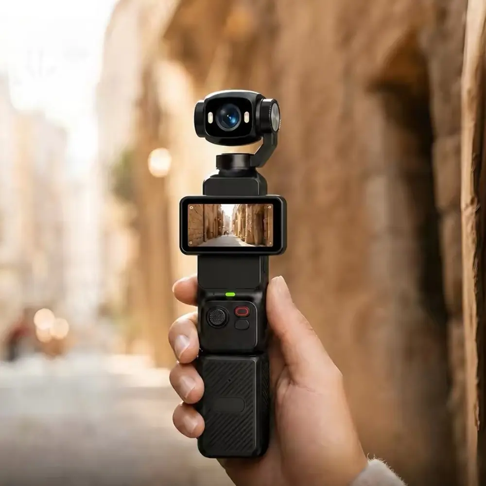 Compact Handheld Vlog Camera with Anti-shake Performance and Rotatable Screen, Ideal for Shooting Daily Vlogs While Cycling, Skateboarding or Traveling, Portable Vlogging Camera