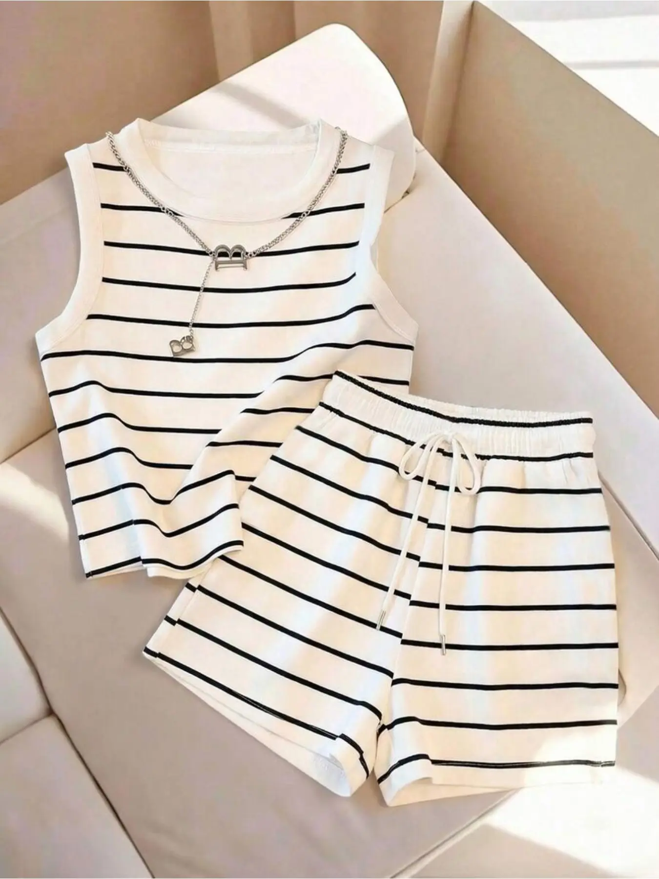 Women's striped crew neck vest and drawstring waist shorts casual two-piece clothes set