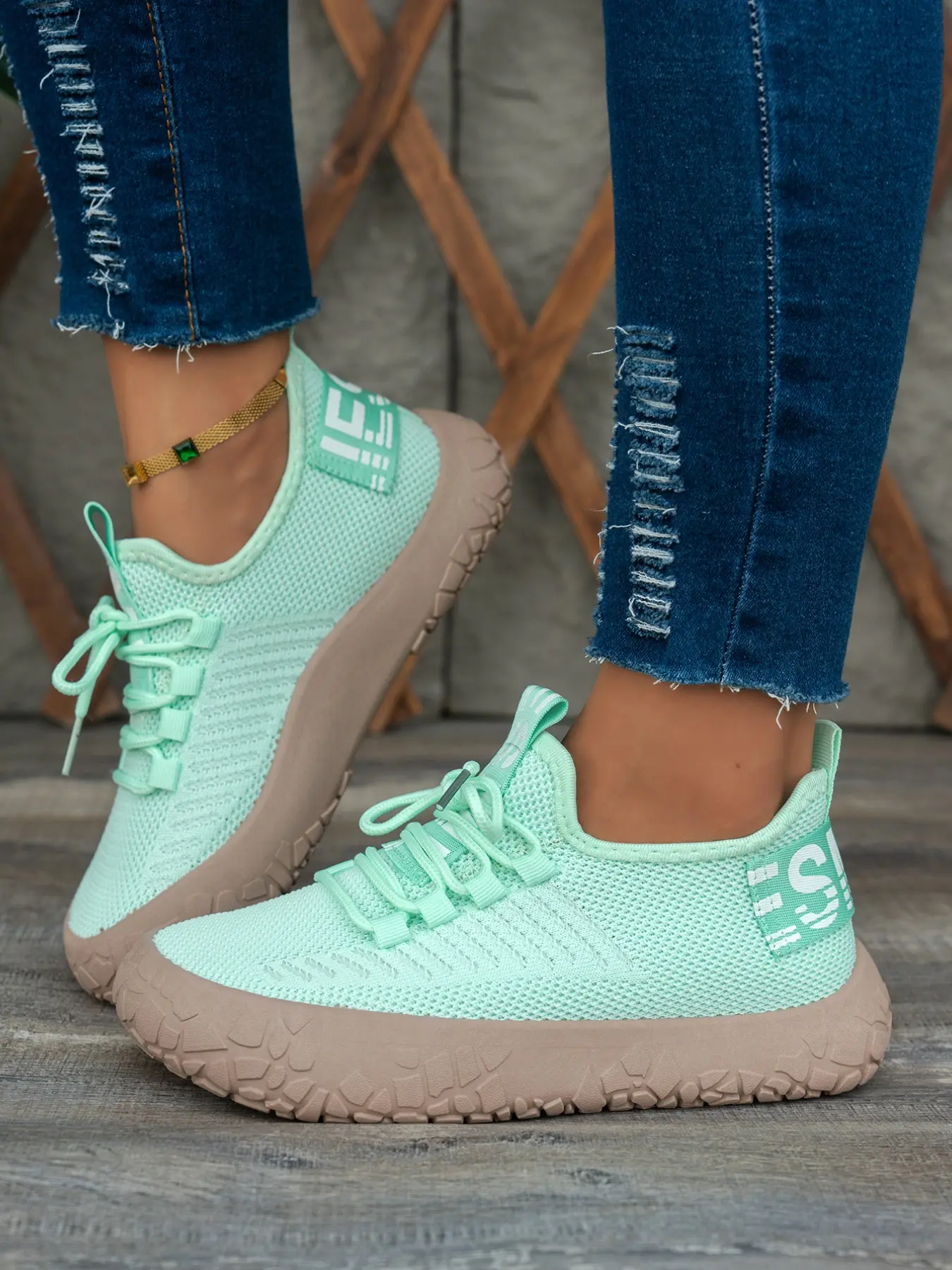 New Women's Lightweight Cushioned Anti-Slip Lace-Up Casual Sneakers, Breathable Mesh Rubber Sole, Round Toe, All Seasons, Medium Width, Trendy Fashion Sneaker