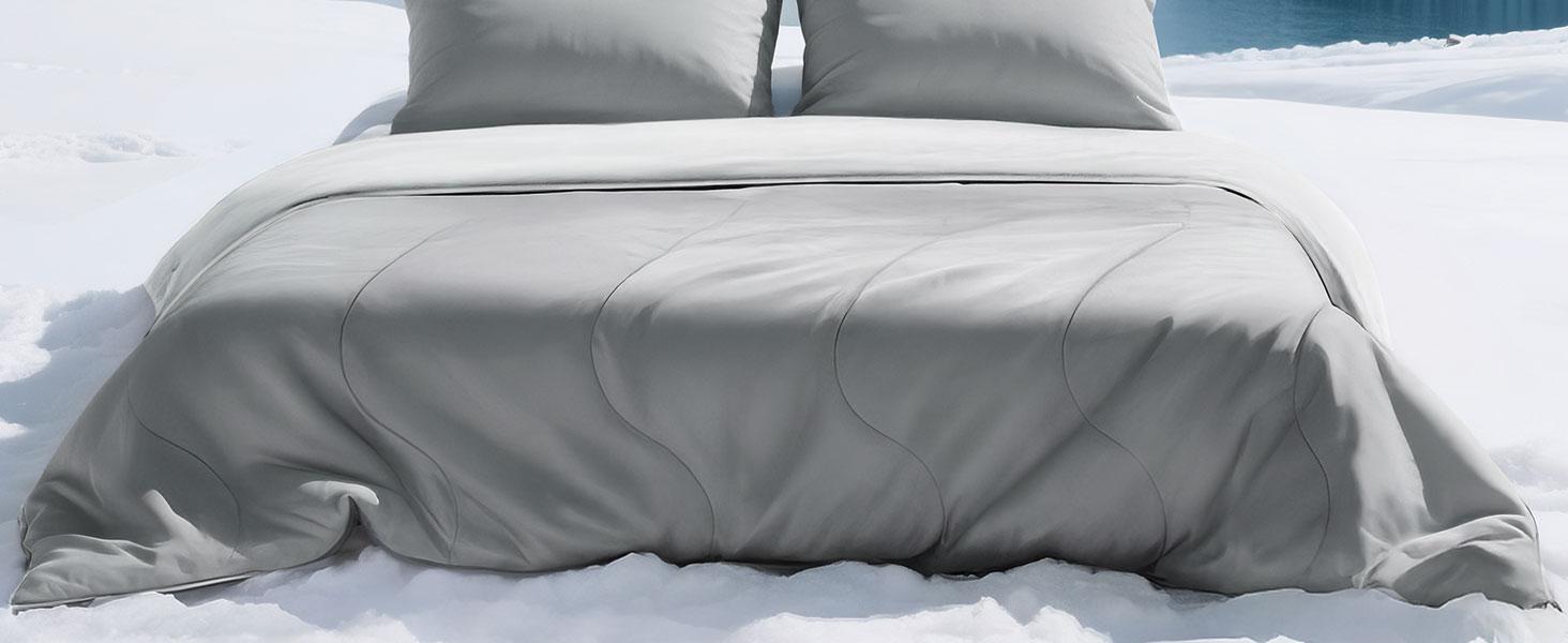 Soft Cooling Comforter Blanket for Hot Sleepers, Full/Queen,-Sided Cold Blanket for Night Sweats, All-Season Cooling Comforter, Silver Gray, 90''x90''