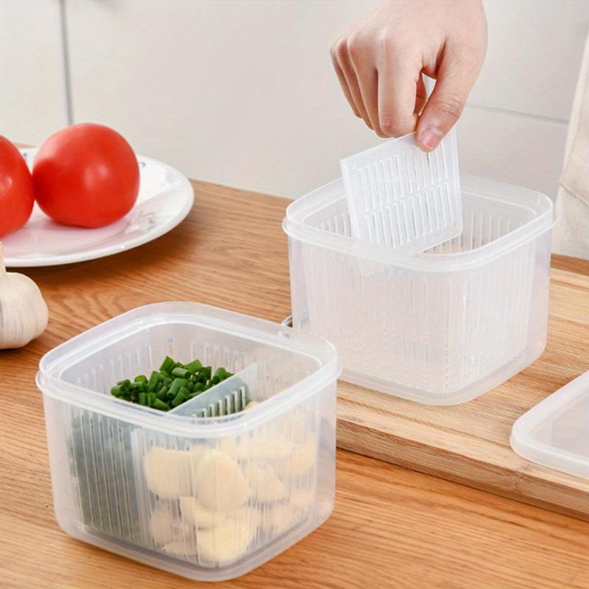Large Capacity Storage Box for Fruits And Vegetables in The Fridge, Featuring a Quick Drain And a Lid