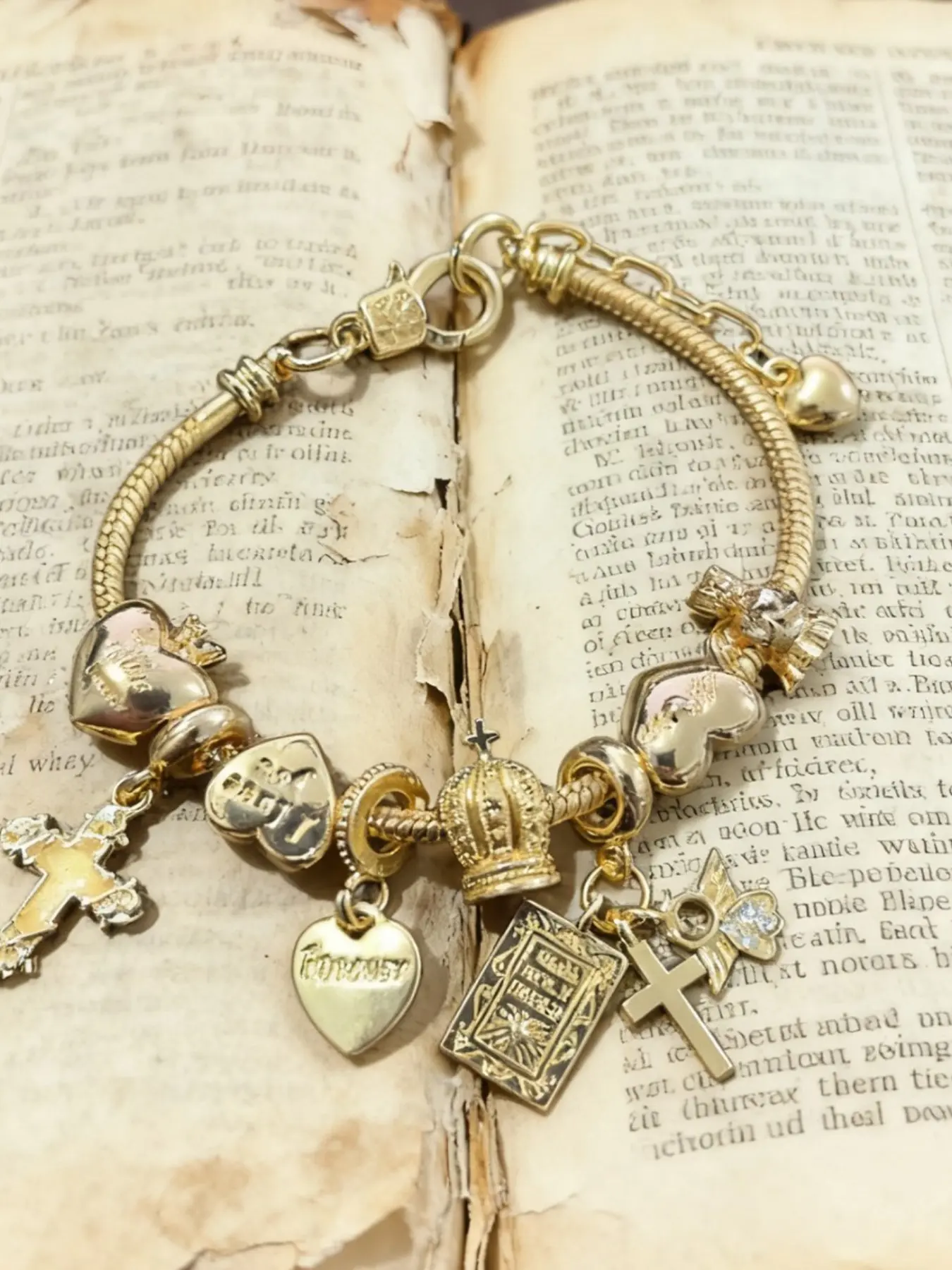 Classic Lock Head Keychain Bracelet, Vintage Heart Butterfly Charm Bracelet, Floral Teardrop DIY Bracelet, Fashionable Heart Bracelet, Heart Design Bracelet, Heart Pendant Bracelet