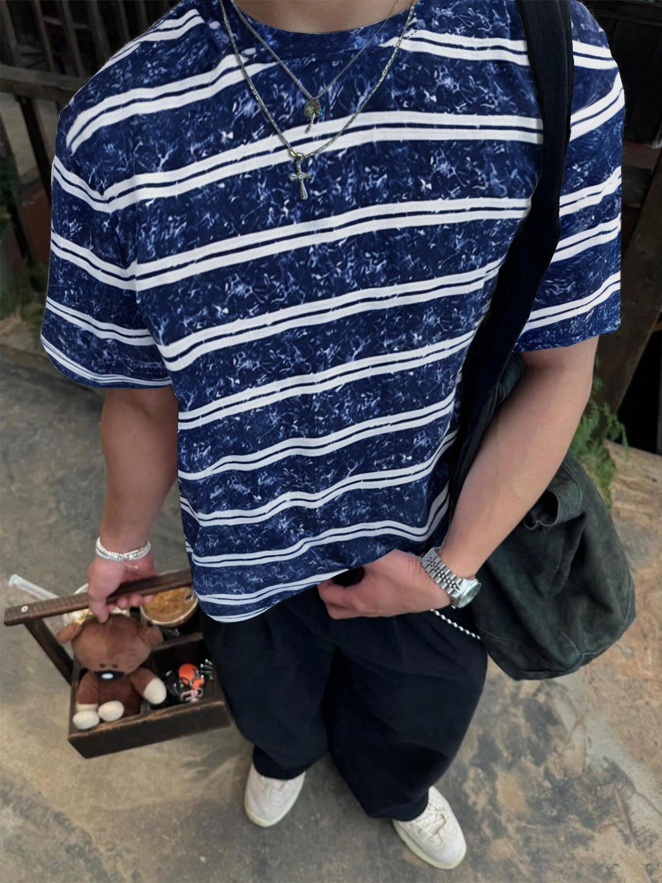 Unisex Camouflage Print T-Shirt, Short Sleeve Casual Style, Organic Fabric, Fitted Design, Summer Fashion for Daily Wear, Streetwear