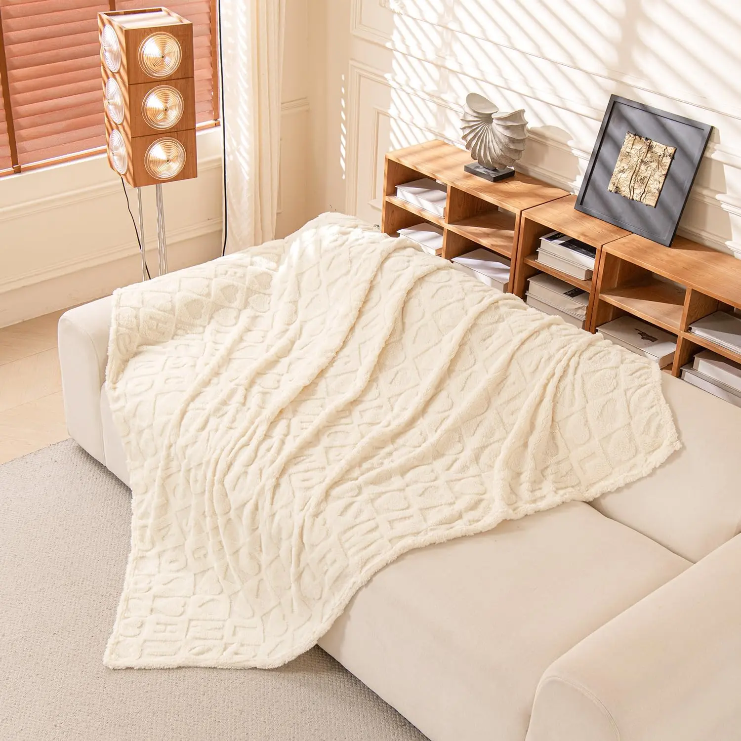 Super Soft Throw Blanket,  Checkered  Blanket 60 x 80 Inches for Bed | Couch, Office and Study, Beige Love Heart  Silky Flannel Fleece, Reversible Lightweight Warm for  Seasons