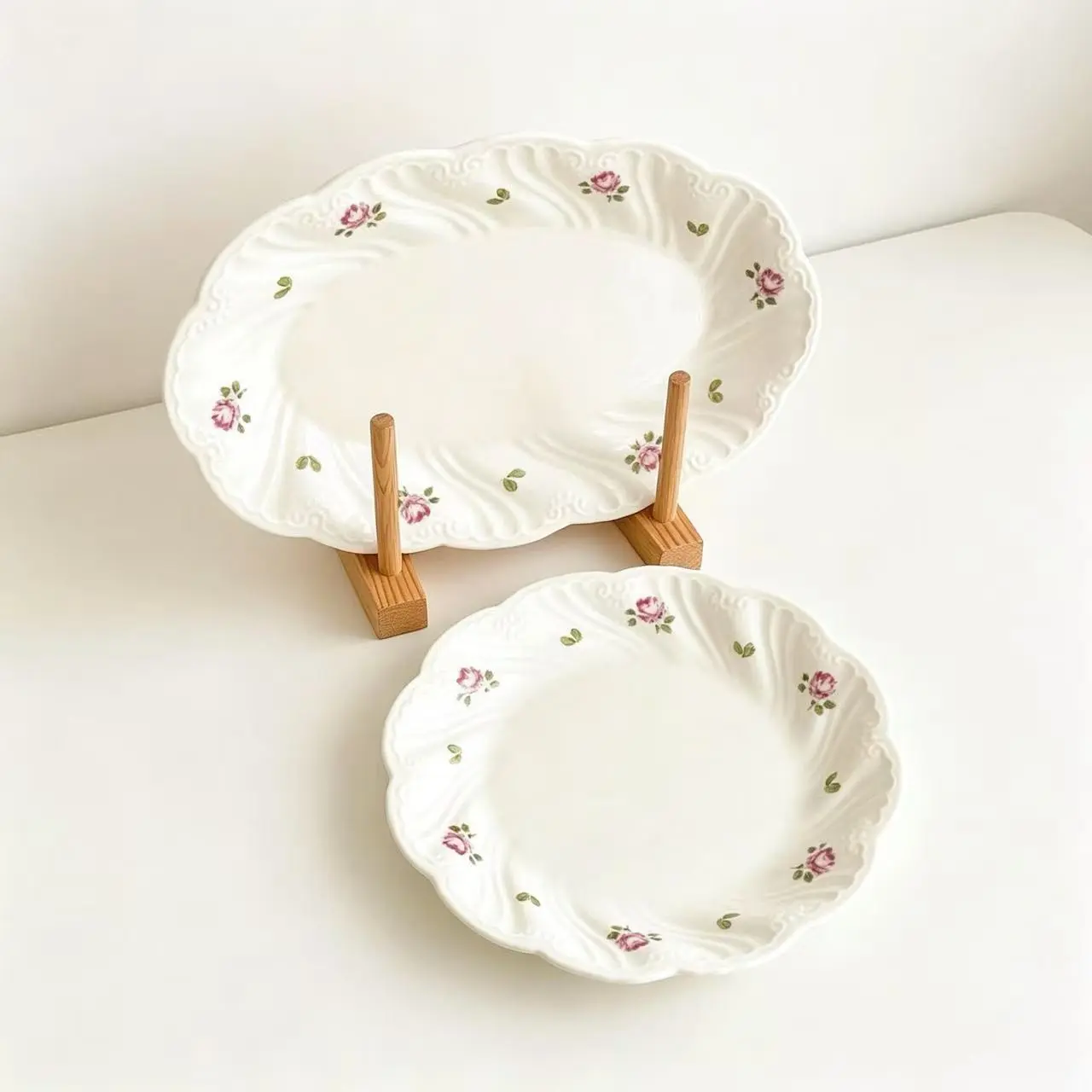 Elegant Rose Embossed Dinner Plates Set, 8 Inch Round & 10 Inch Oval, Modern Tableware for Home Gatherings, Sweet Treats Serving