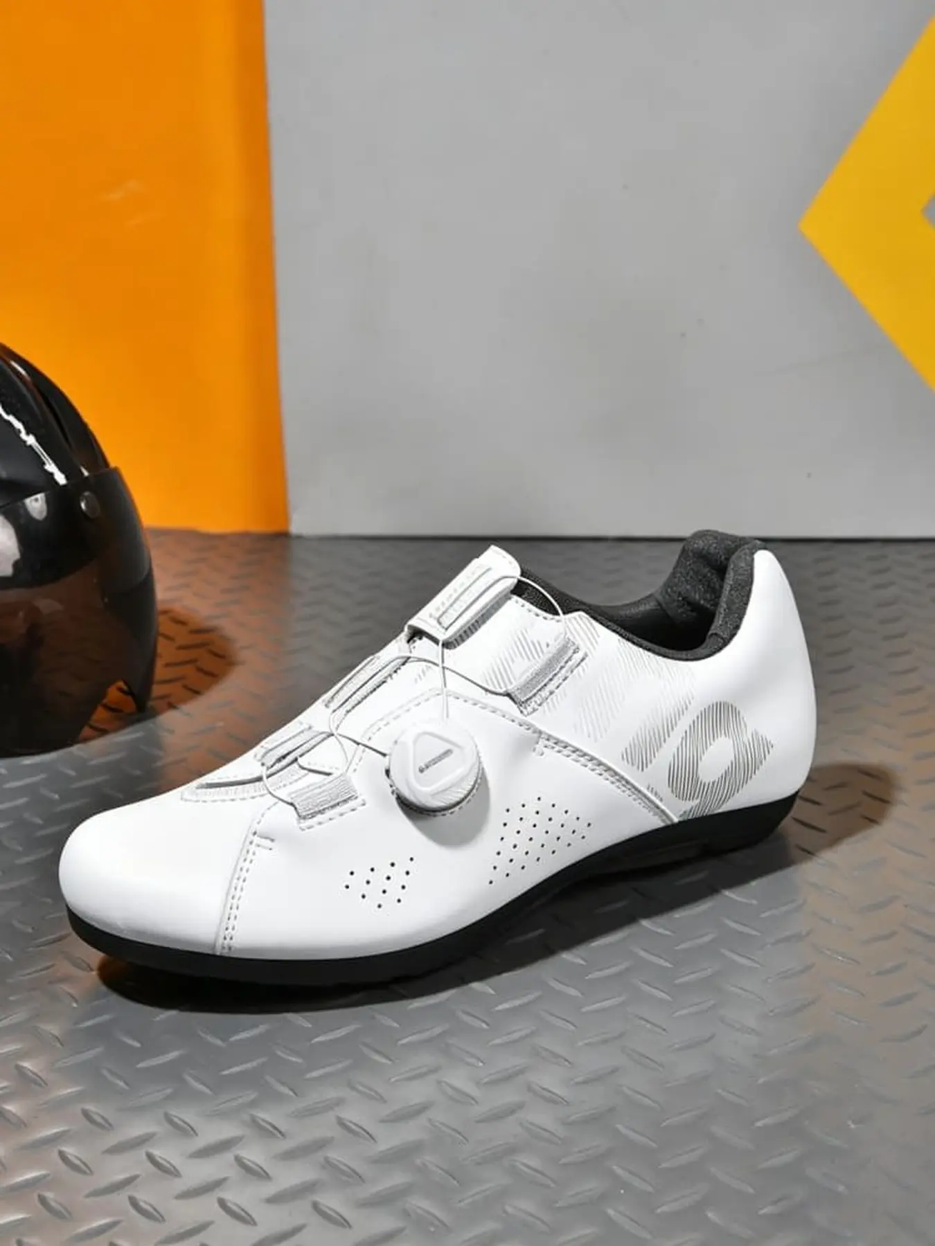 Unisex Bike Lock Shoes Dynamic Sport Style Toe Protection Firm Support For Daily Cycling Outdoor Fitness