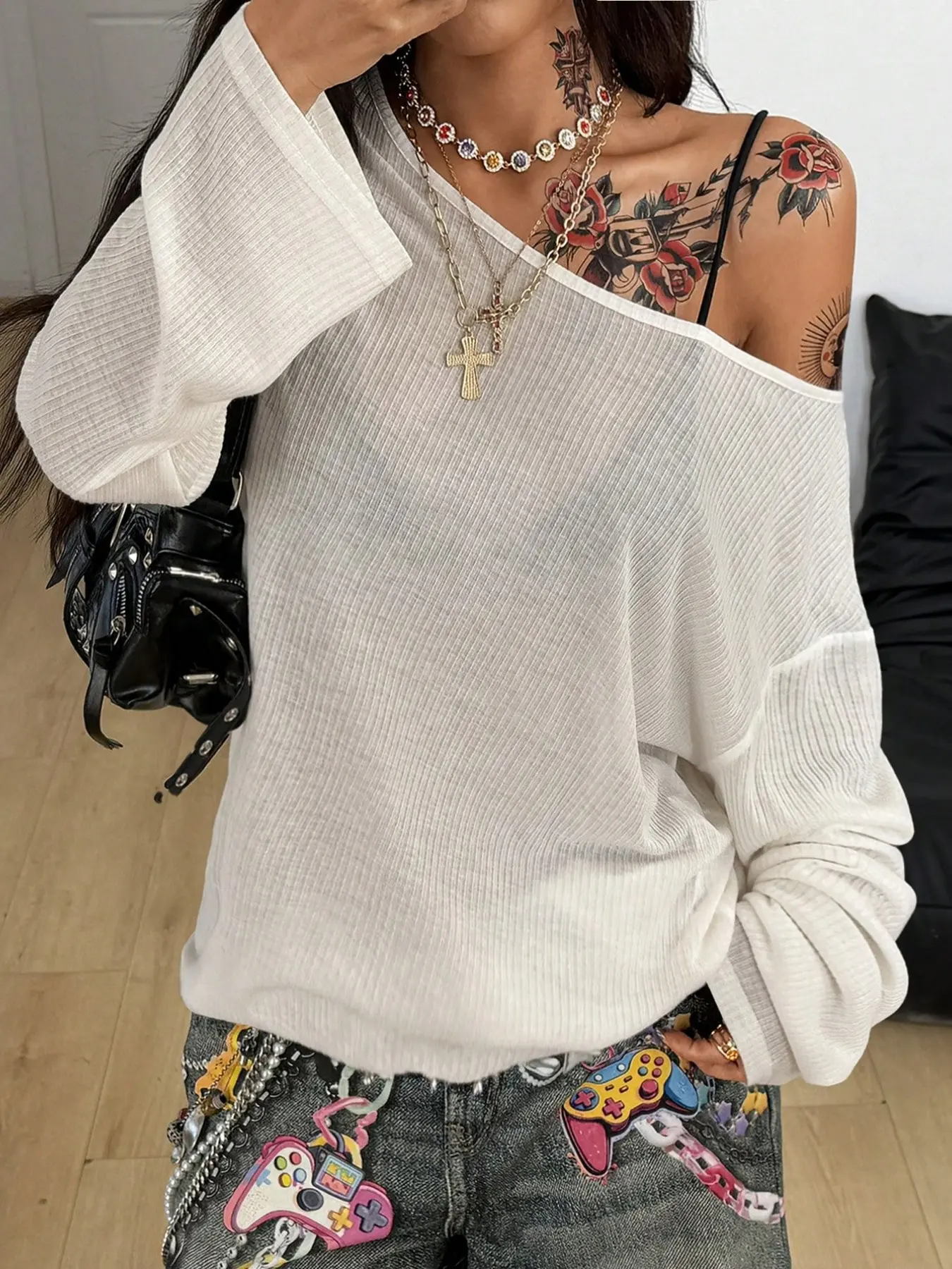 Women’s Ribbed Slant Off Shoulder Oversized Long Sleeve Top, Grunge Y2K Casual Urban  Loose Blouse, Asymmetric Diagonal Cold Shoulder Neckline, Vertical Ribbed Texture, Baggy Drop Shoulder Silhouette, Wide Flared Cuff Sleeves, Moderate Length Hem