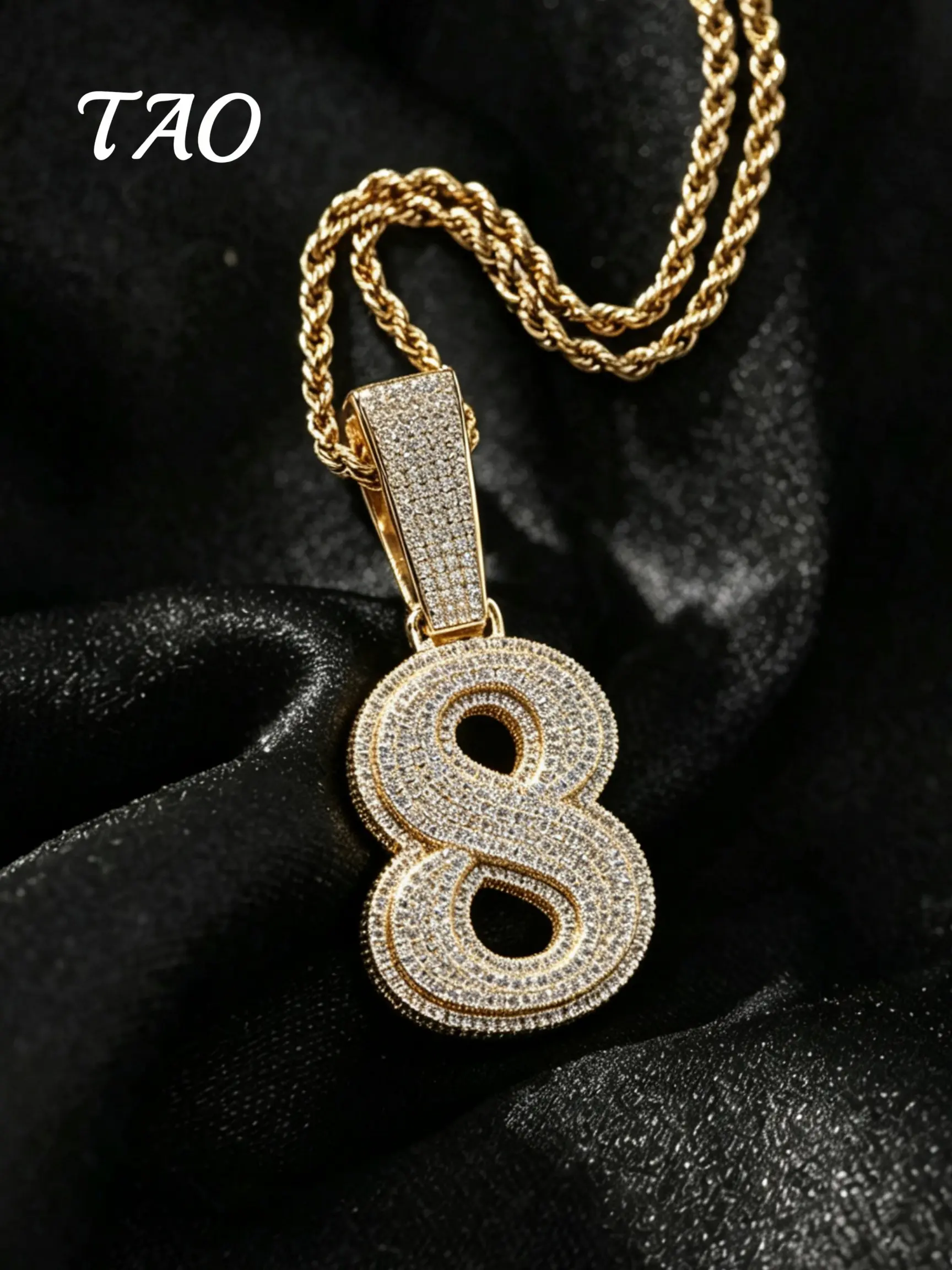 TAO-Creative Numeric 0-9 Pendant Necklace with Luxurious Zircon Embedding and 24-Inch Brass Chain, Hip Hop Street Style Unisex Jewelry for Couples and Men and Women