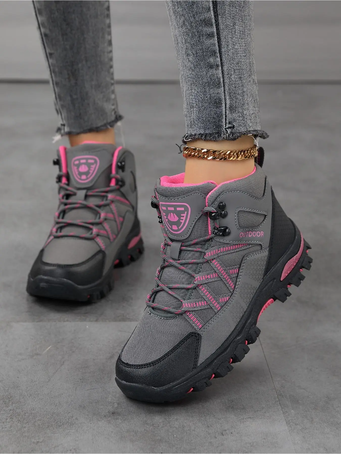 A Pair of Fashion Women's High-Top Hiking Boots, Non-Slip Wear-Resistant Platform Work Boots, Waterproof Trekking Shoes, Outdoor Hiking Shoes for Autumn Winter Mountain Climbing and Daily Casual Outfits, Outdoor Hiking Gear