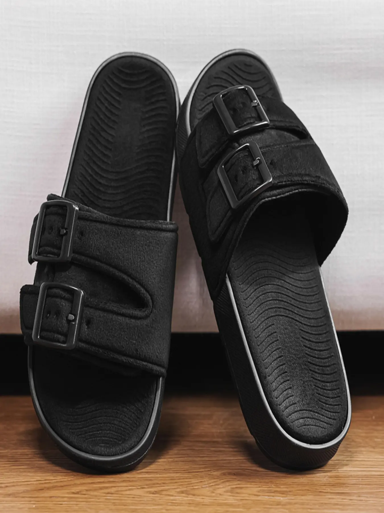 Unisex Matte Fuzzy Double Buckle Platform Slide Sandals, Adjustable Two Straps Open Toe Slip On Slippers, Non-Slip Thick Sole Casual Indoor Outdoor Walking Slides, Textured Slide