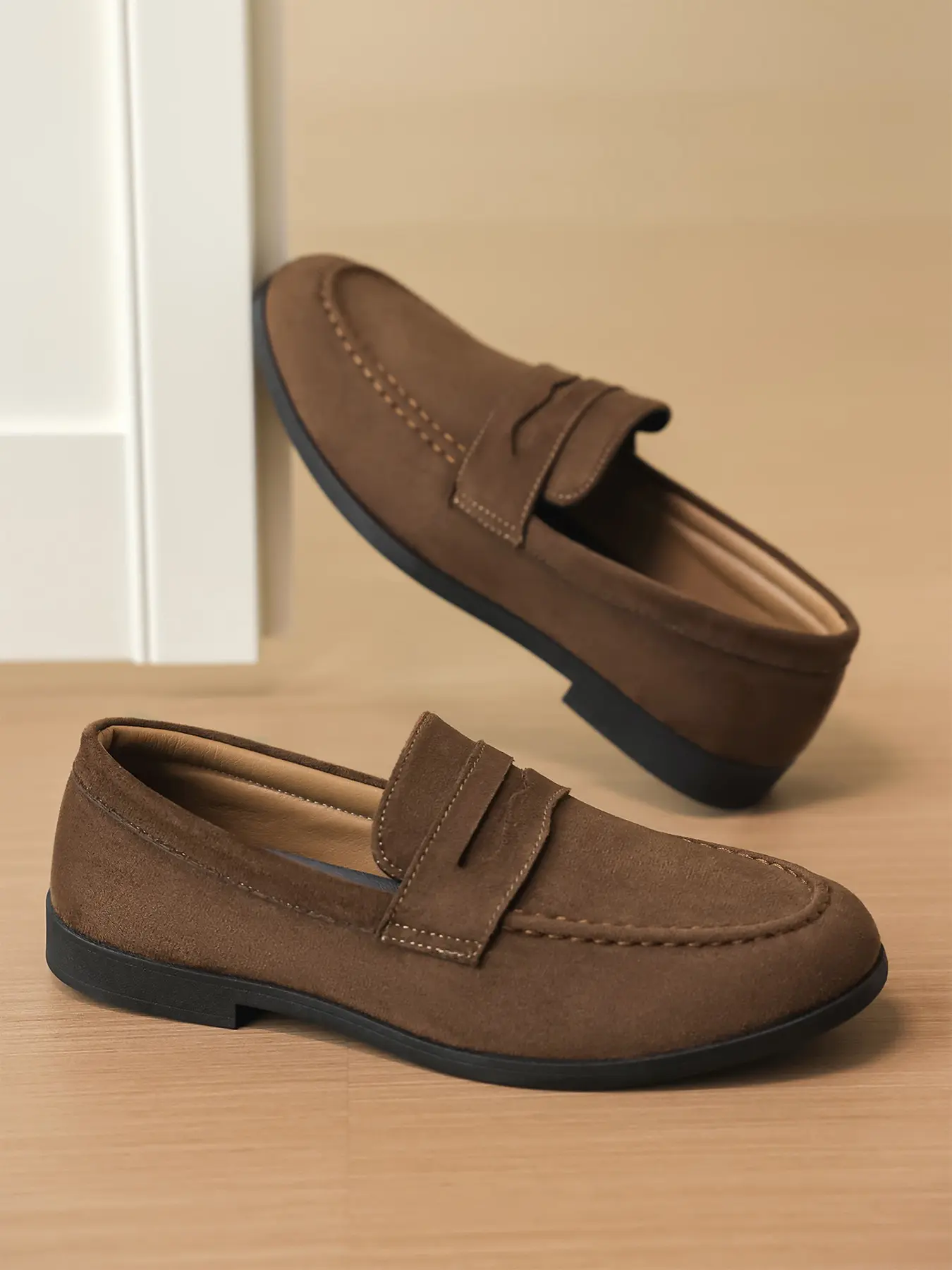 Men Soft Suede Loafers Slip On Penny Loafers Lightweight Non-Slip Casual Driving Shoes Business Flat Dress Shoes Footwear