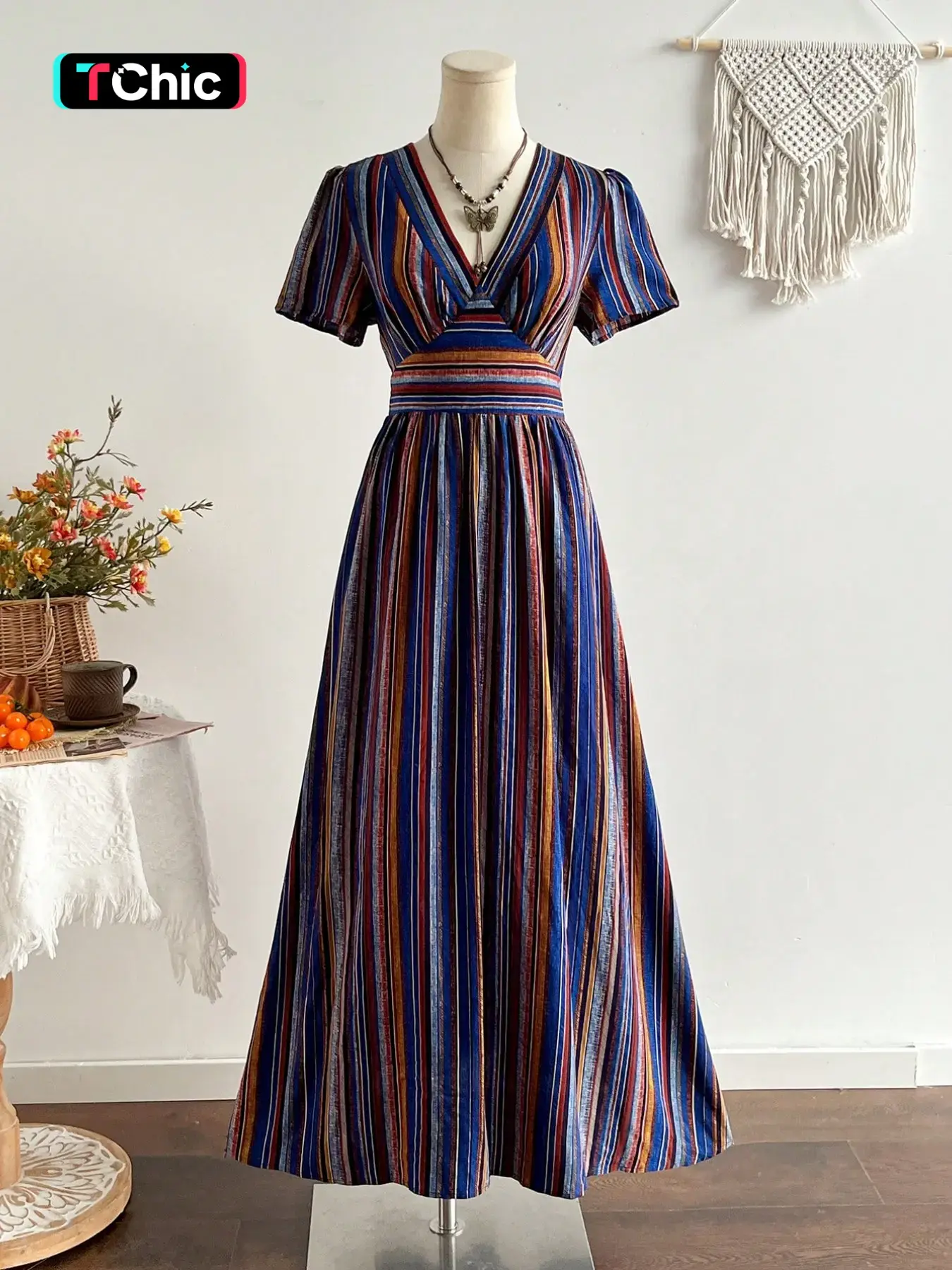 Women's Striped Retro Boho Vacation V-Neck Slimming Waist Short Sleeve Casual Beach Dress, Elegant Summer, Perfect for Beach & Travel, Womenswear